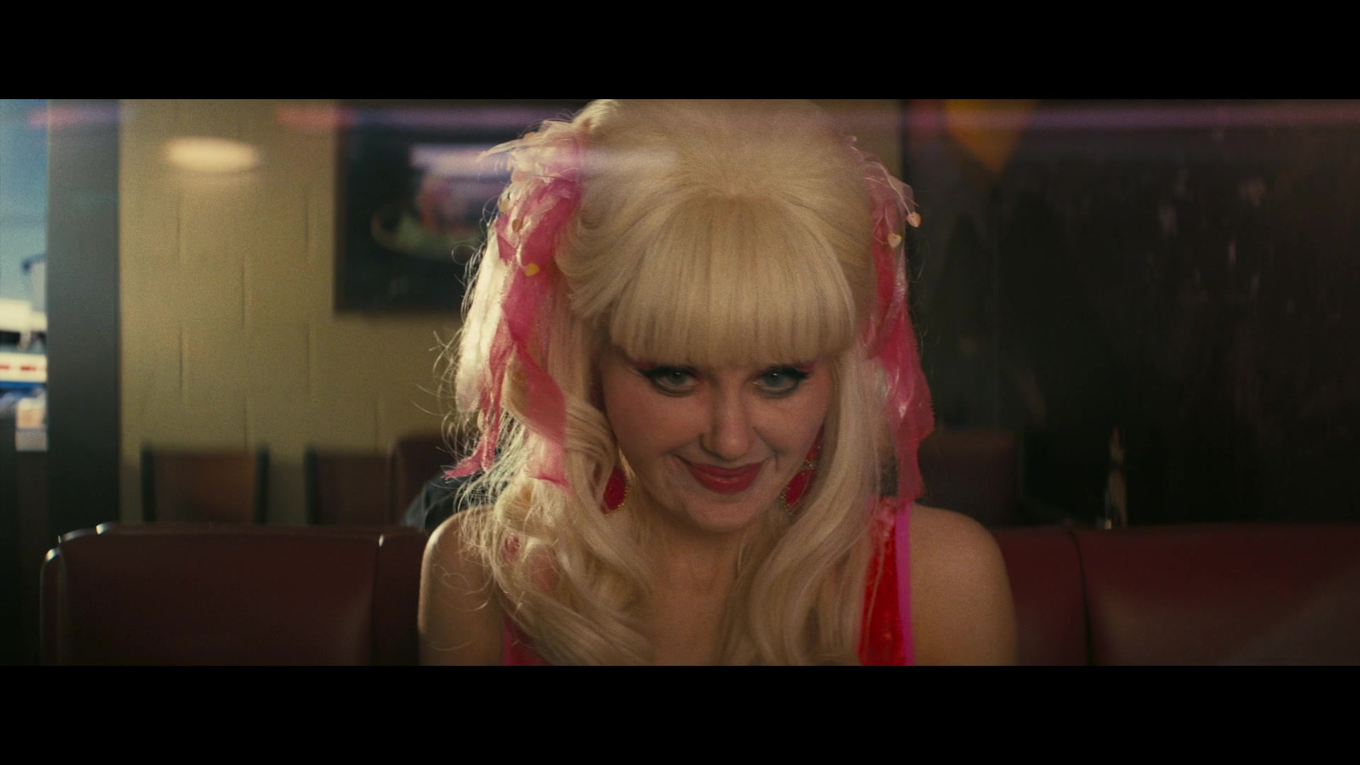 Angelyne_S01E02_Gods_and_Fairies_1080p_ERW_005788.jpg