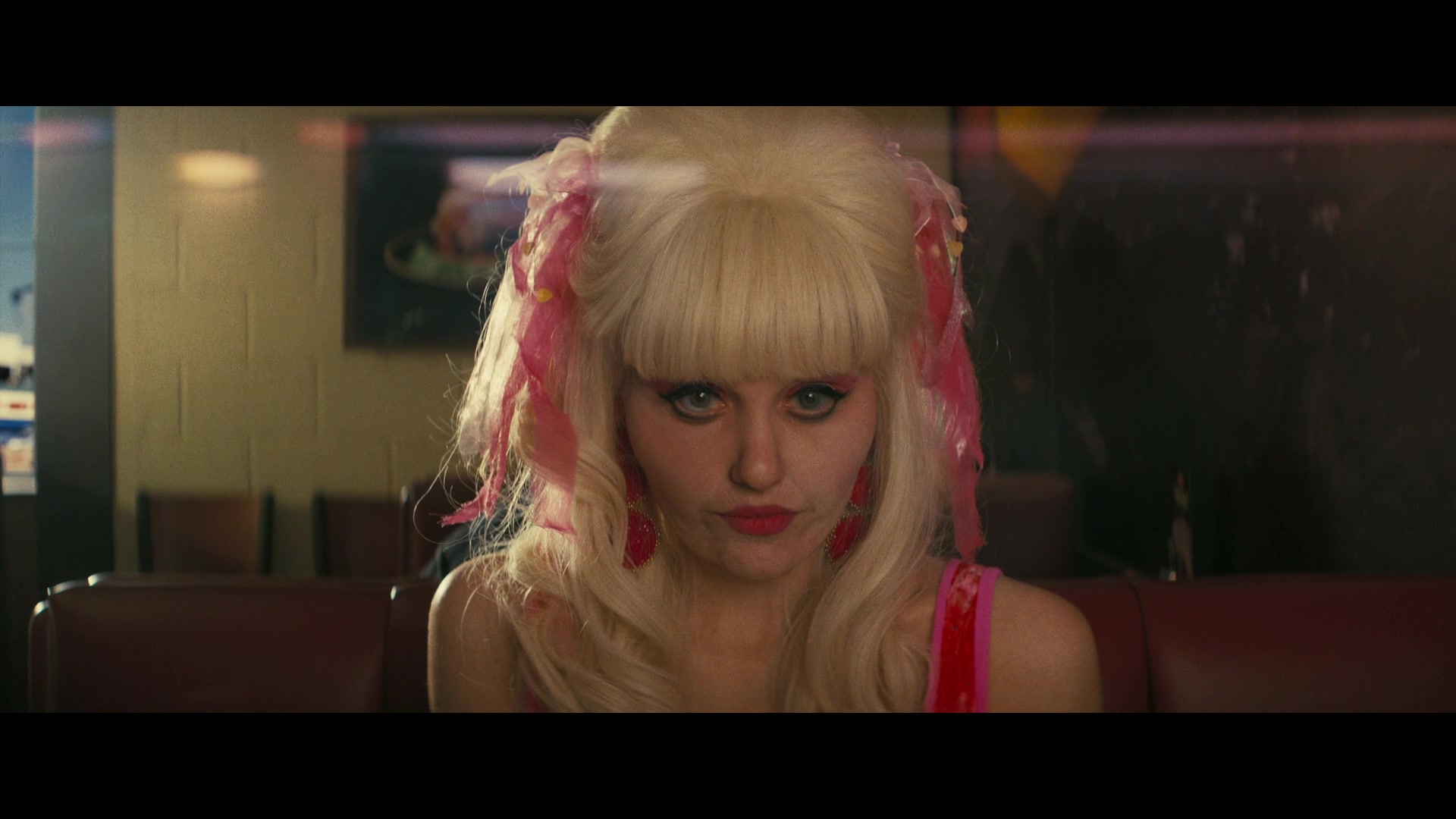 Angelyne_S01E02_Gods_and_Fairies_1080p_ERW_005847.jpg