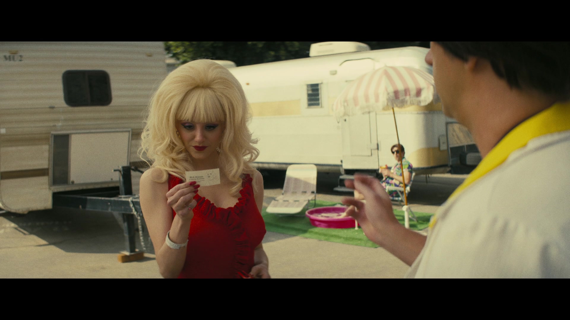 Angelyne_S01E03_Glow_in_the_Dark_Queen_of_the_Universe_1080p_ERW_000260.jpg