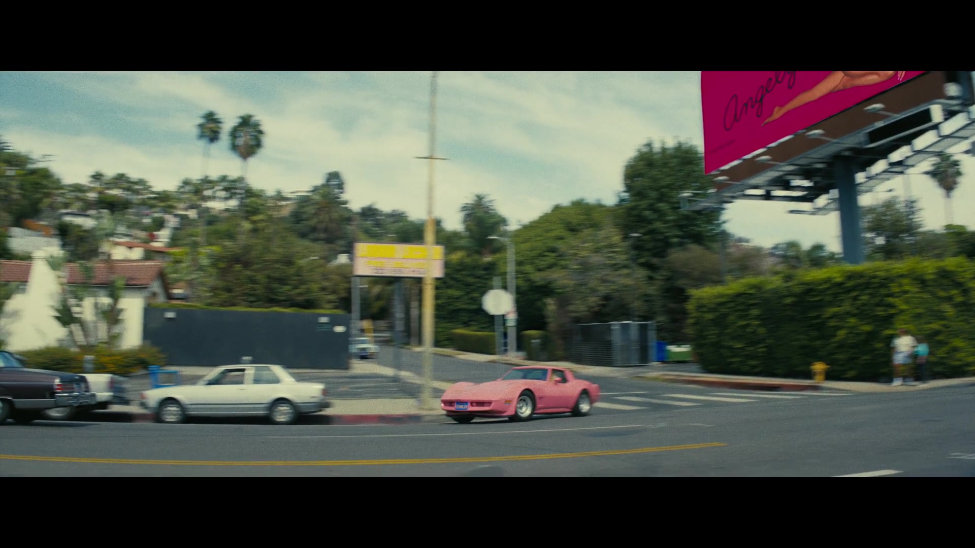 Angelyne_S01E03_Glow_in_the_Dark_Queen_of_the_Universe_1080p_ERW_000632.jpg