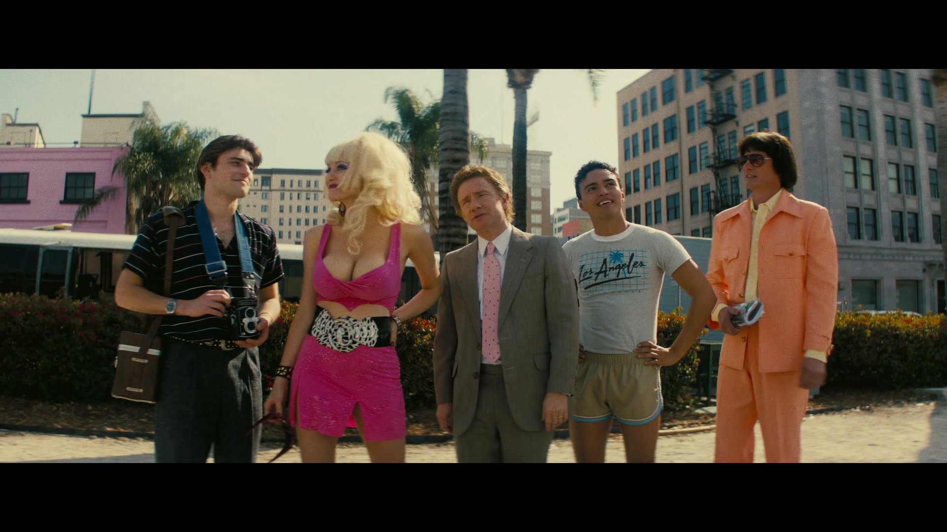 Angelyne_S01E03_Glow_in_the_Dark_Queen_of_the_Universe_1080p_ERW_000706.jpg