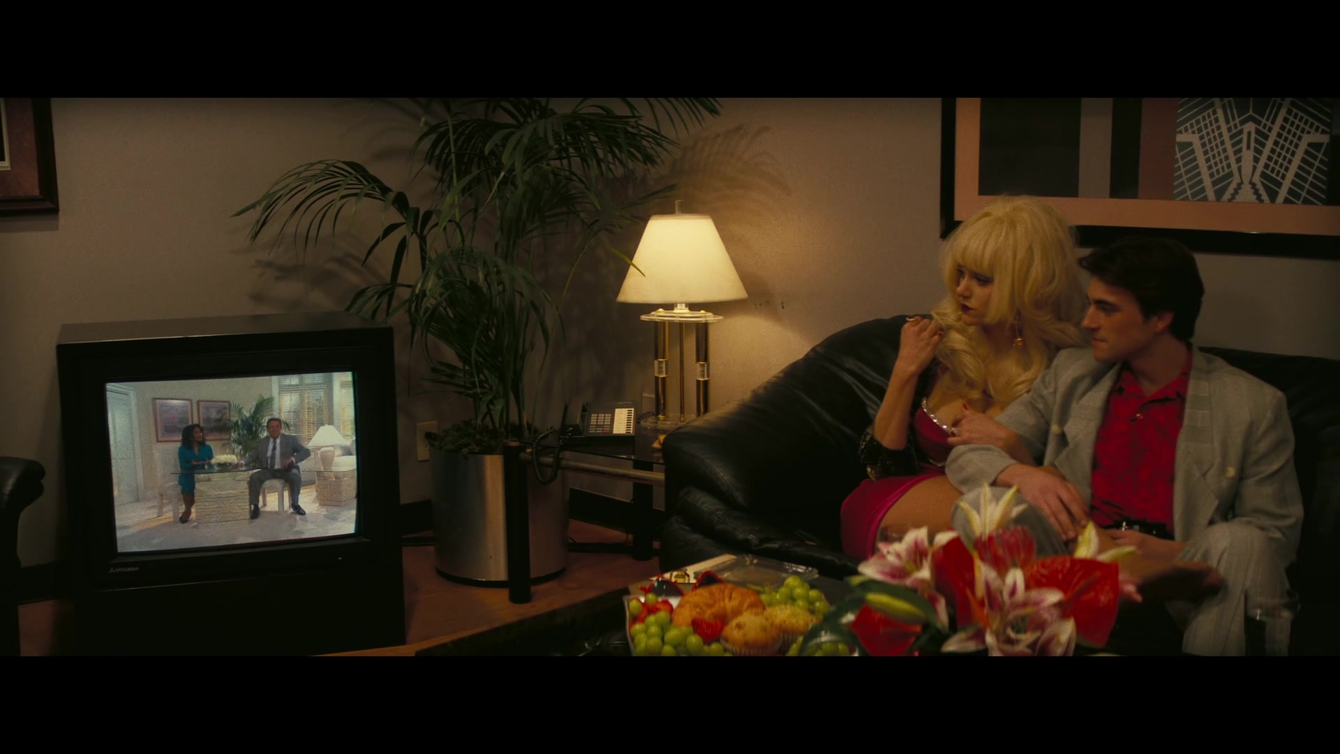 Angelyne_S01E03_Glow_in_the_Dark_Queen_of_the_Universe_1080p_ERW_000850.jpg