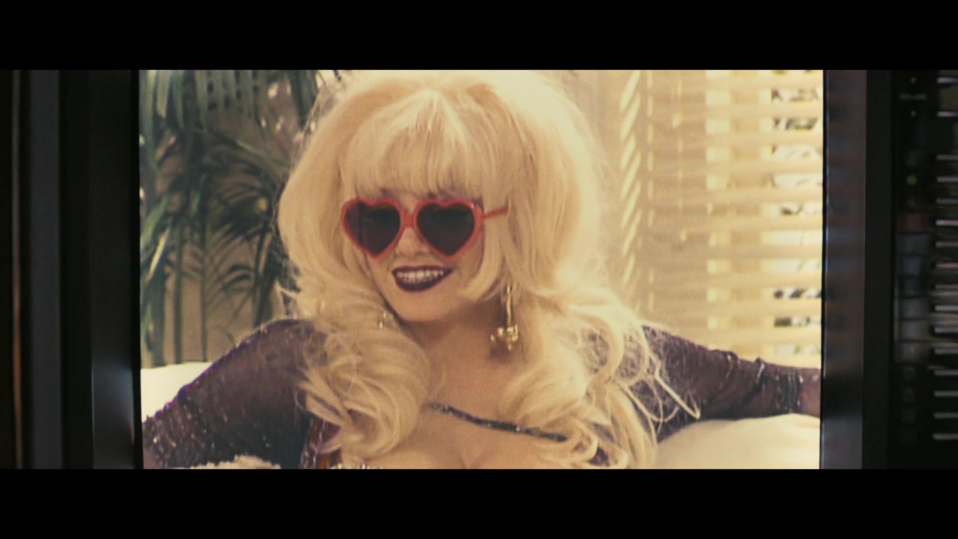Angelyne_S01E03_Glow_in_the_Dark_Queen_of_the_Universe_1080p_ERW_001025.jpg