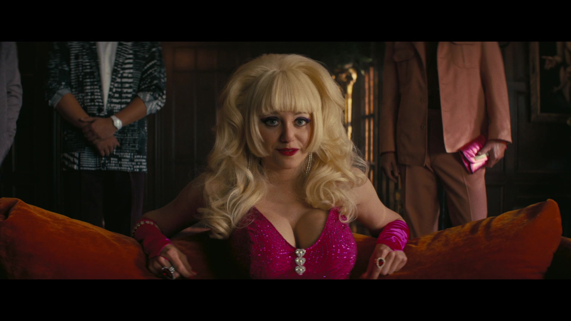 Angelyne_S01E03_Glow_in_the_Dark_Queen_of_the_Universe_1080p_ERW_001296.jpg