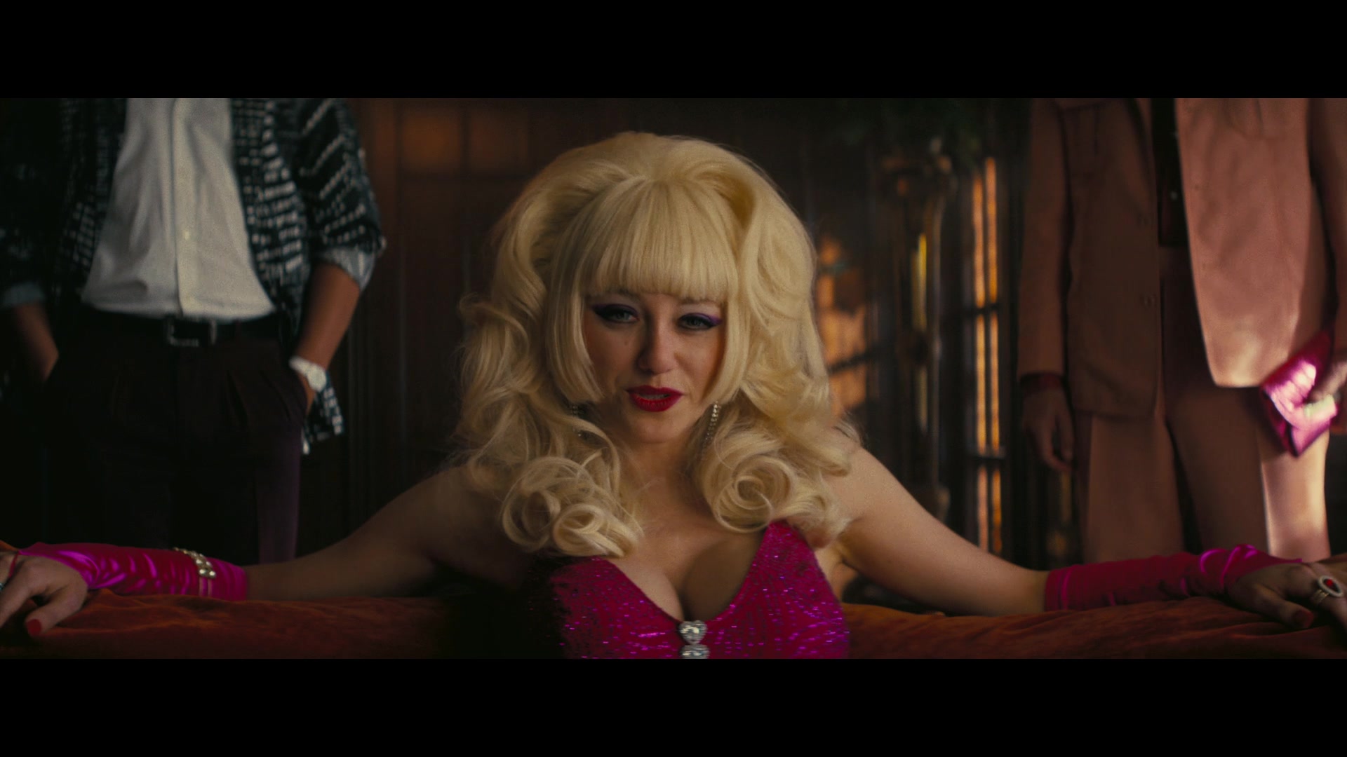 Angelyne_S01E03_Glow_in_the_Dark_Queen_of_the_Universe_1080p_ERW_001353.jpg