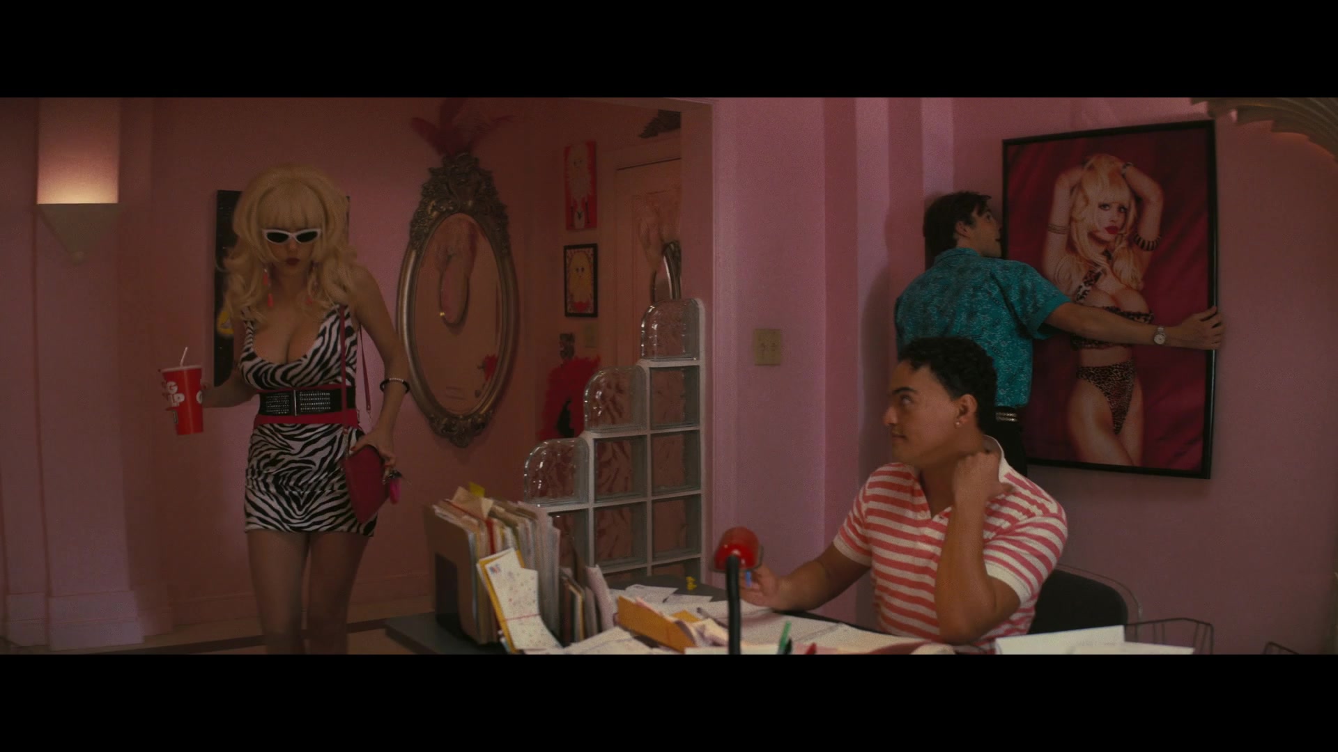 Angelyne_S01E03_Glow_in_the_Dark_Queen_of_the_Universe_1080p_ERW_001883.jpg