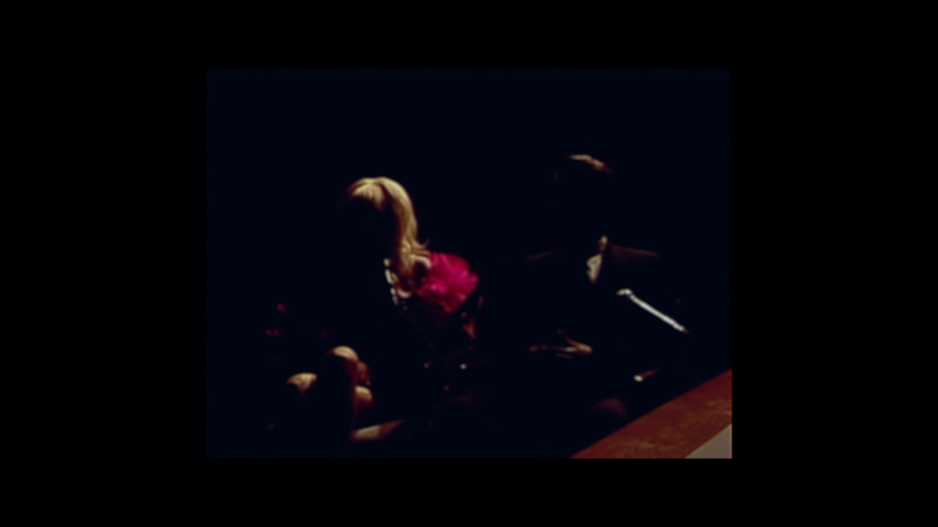 Angelyne_S01E03_Glow_in_the_Dark_Queen_of_the_Universe_1080p_ERW_002629.jpg