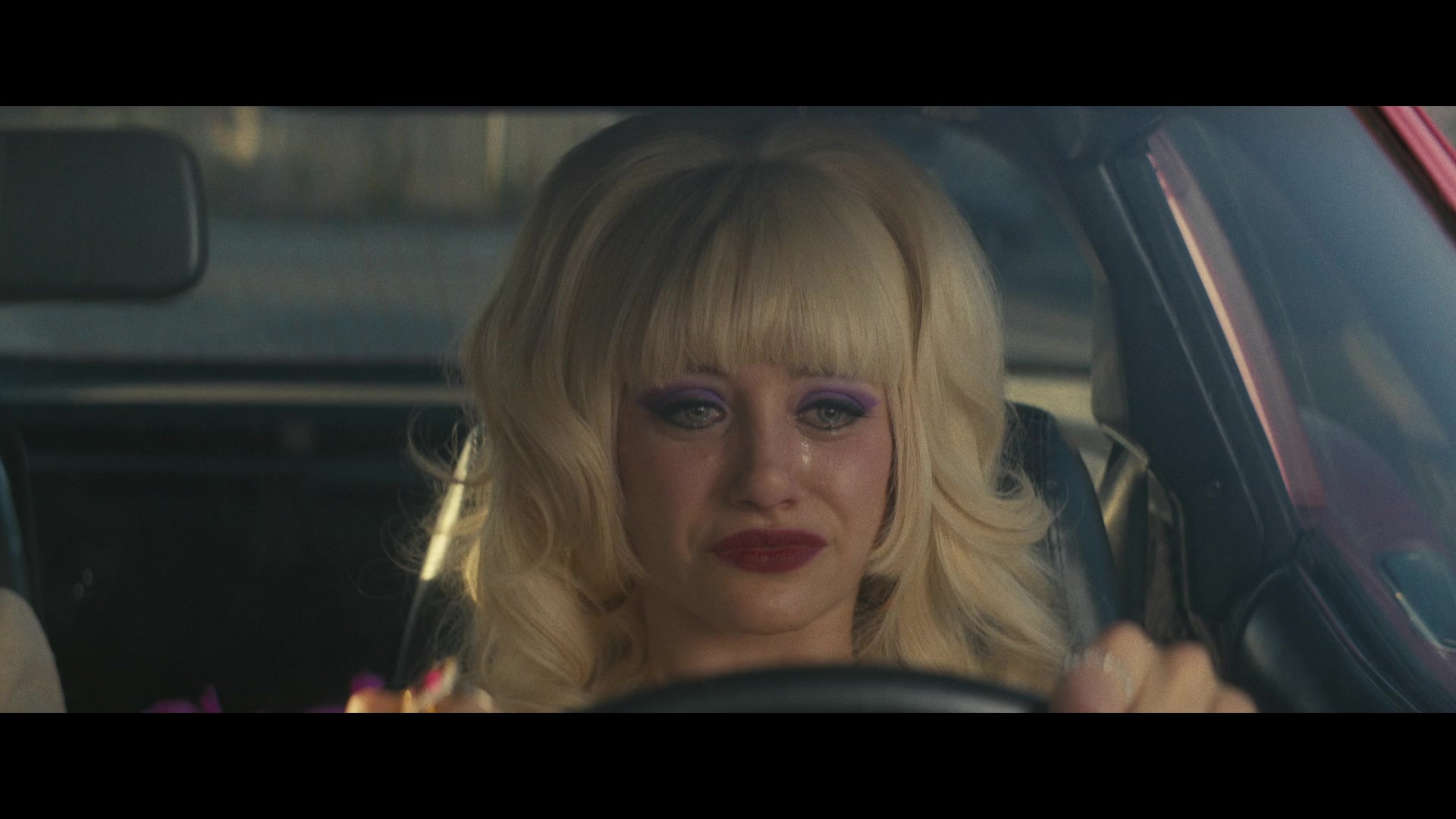 Angelyne_S01E03_Glow_in_the_Dark_Queen_of_the_Universe_1080p_ERW_002687.jpg