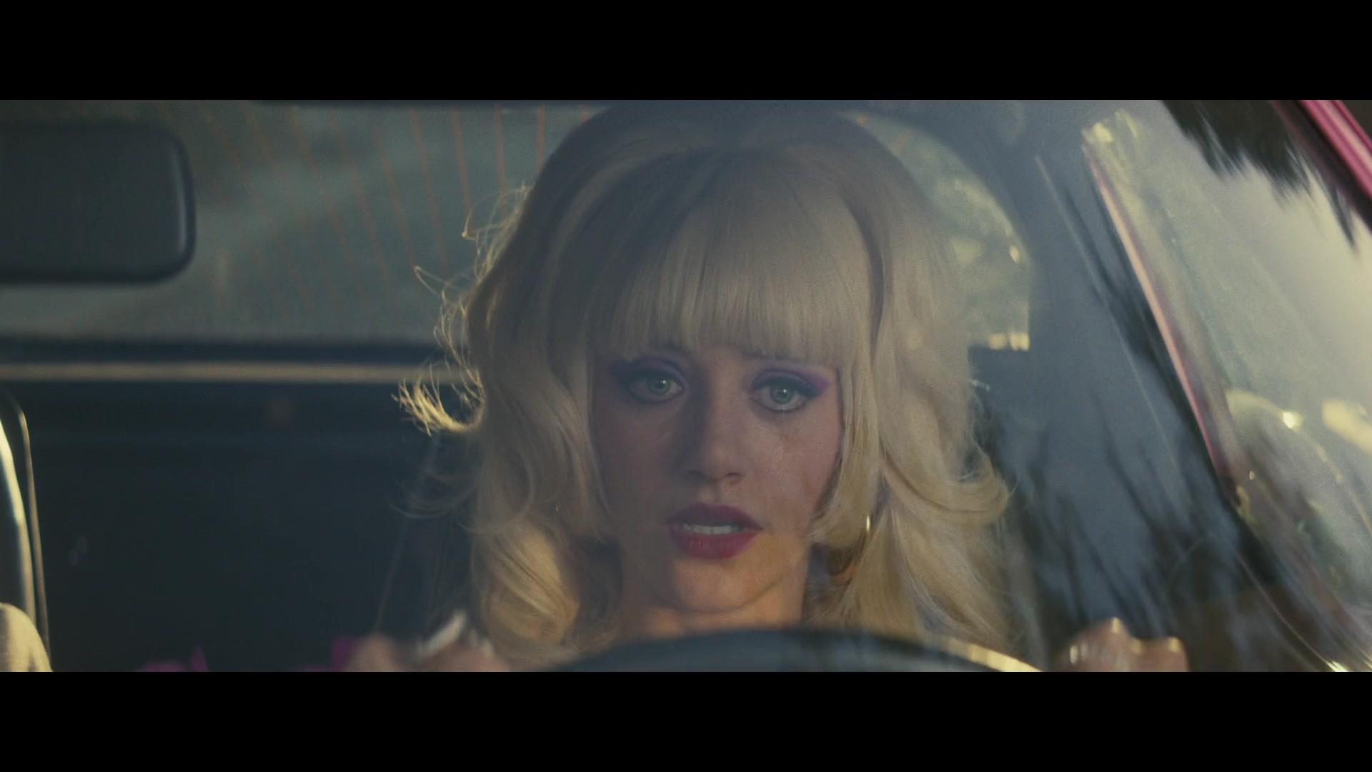Angelyne_S01E03_Glow_in_the_Dark_Queen_of_the_Universe_1080p_ERW_002761.jpg