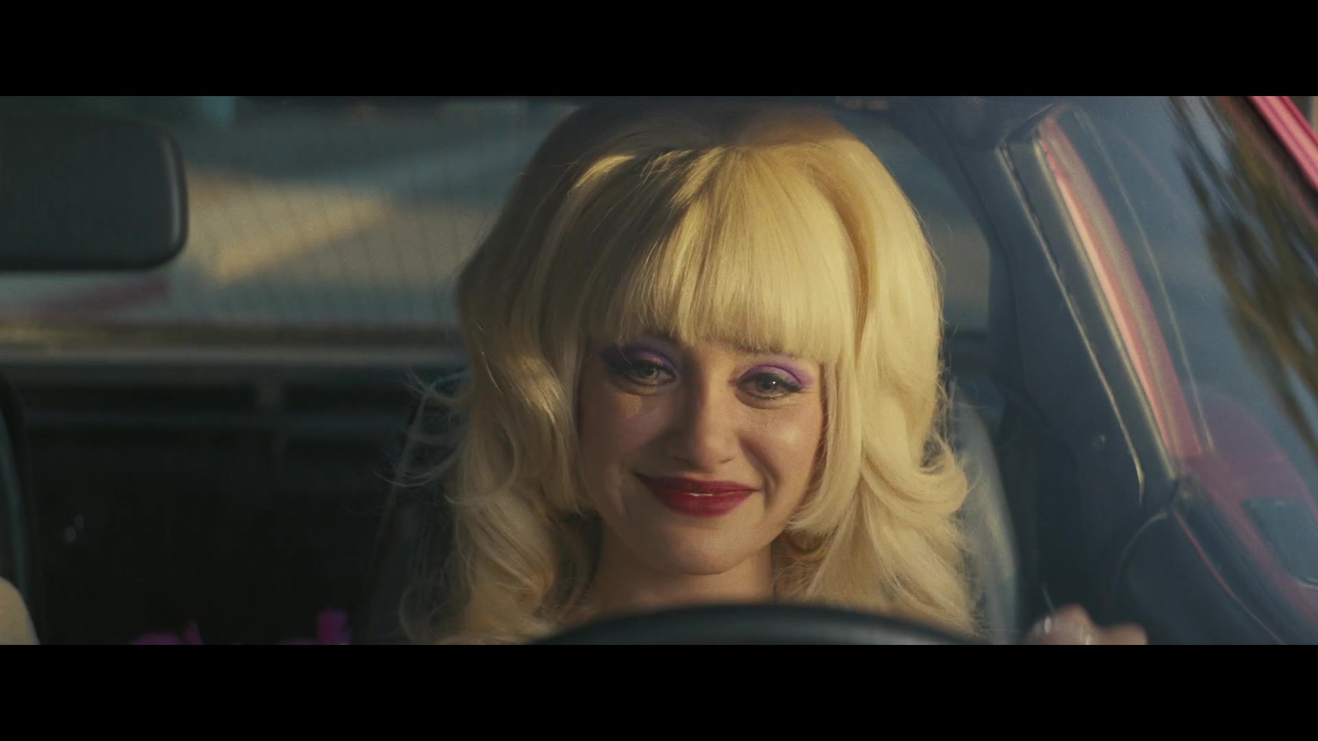 Angelyne_S01E03_Glow_in_the_Dark_Queen_of_the_Universe_1080p_ERW_002810.jpg