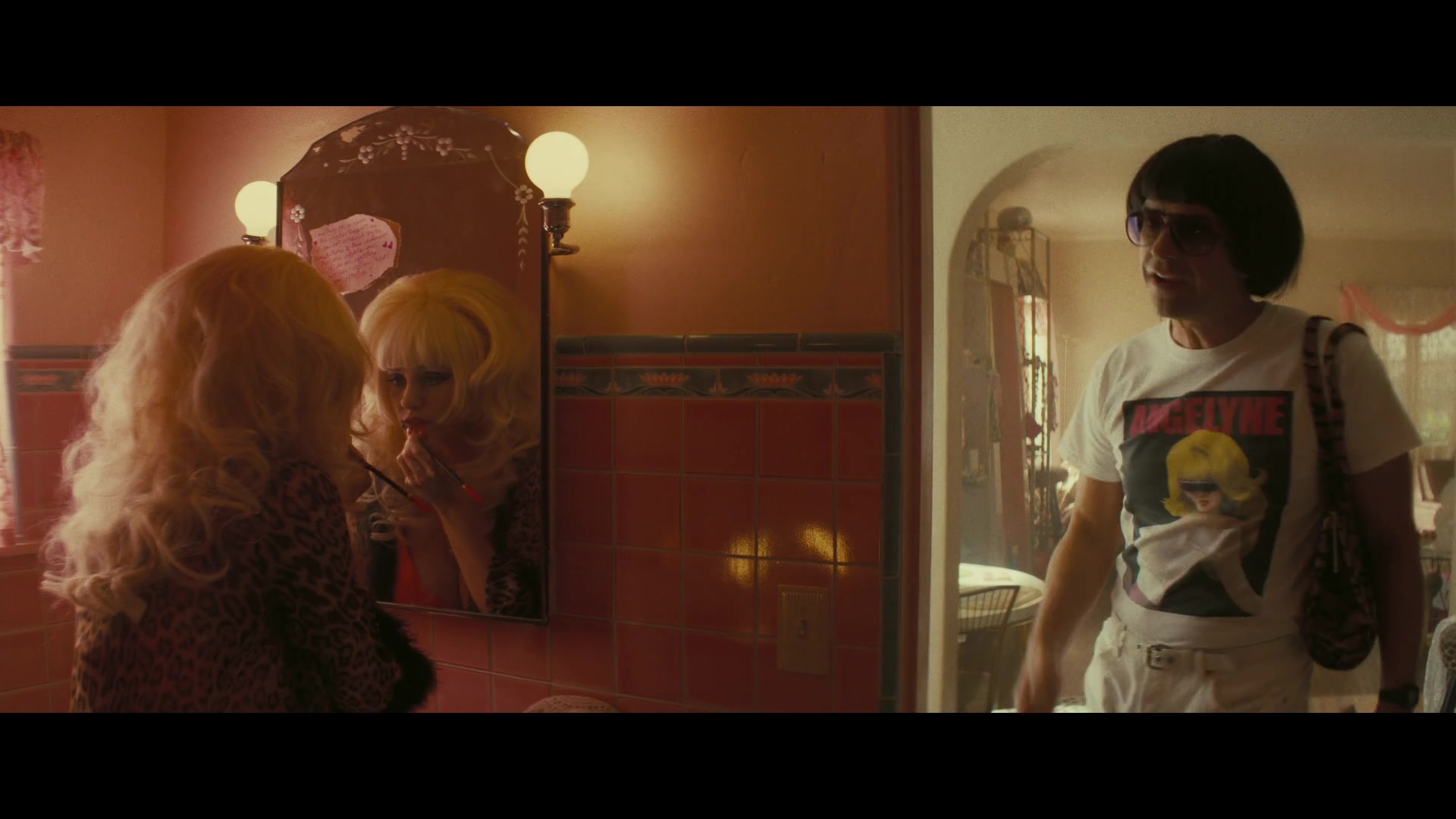 Angelyne_S01E03_Glow_in_the_Dark_Queen_of_the_Universe_1080p_ERW_002956.jpg