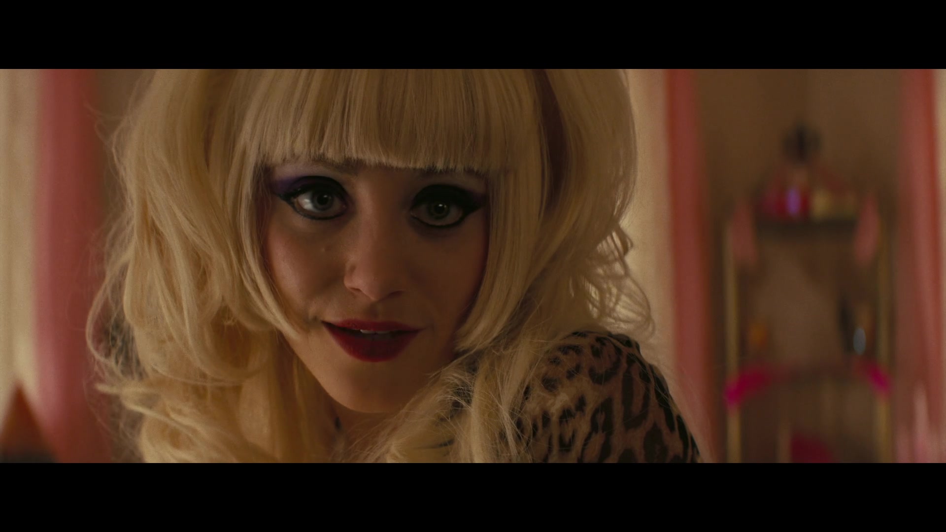 Angelyne_S01E03_Glow_in_the_Dark_Queen_of_the_Universe_1080p_ERW_003462.jpg
