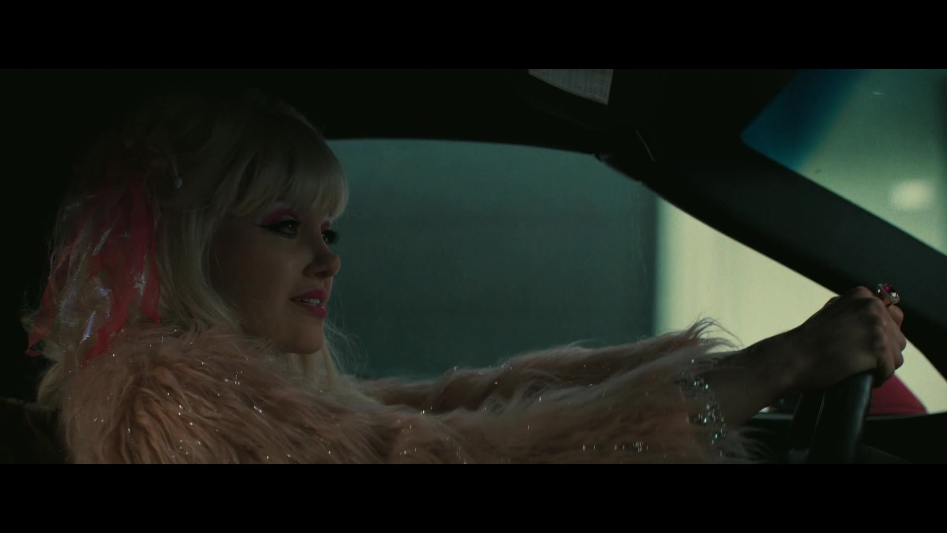 Angelyne_S01E03_Glow_in_the_Dark_Queen_of_the_Universe_1080p_ERW_004182.jpg