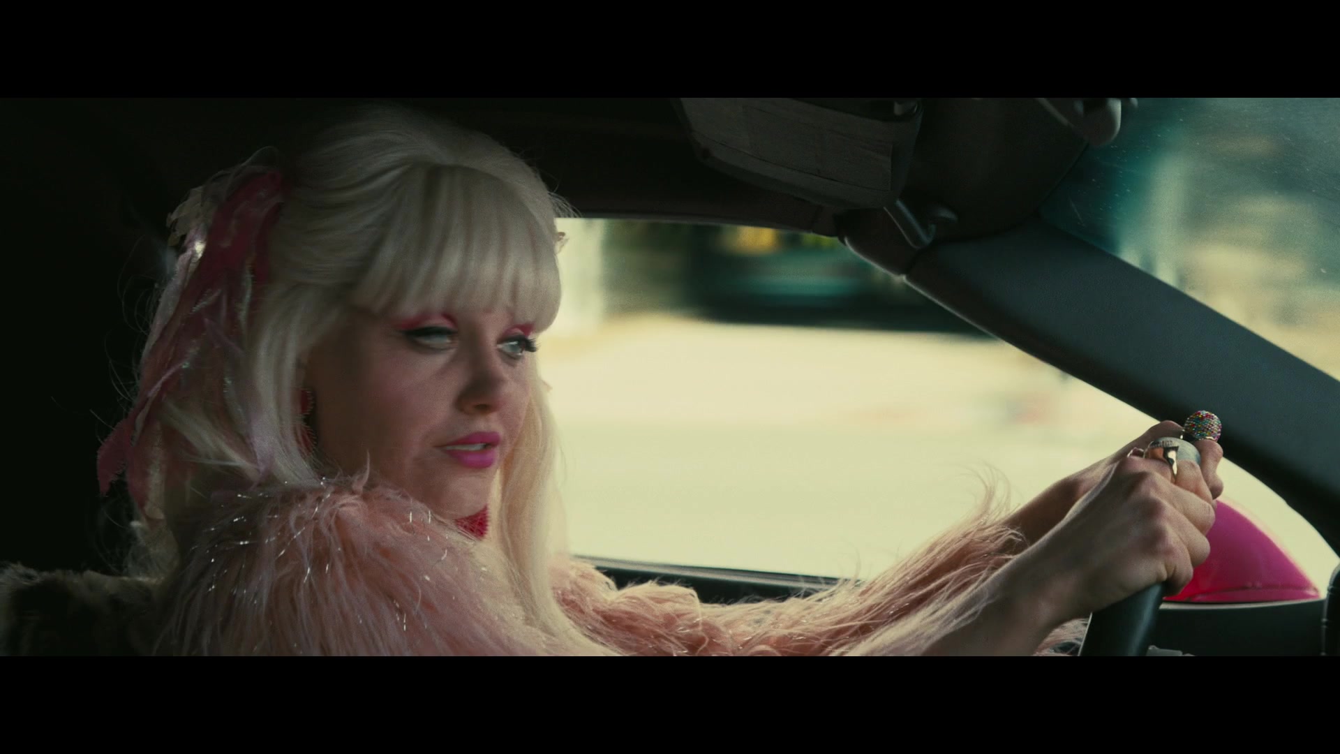 Angelyne_S01E03_Glow_in_the_Dark_Queen_of_the_Universe_1080p_ERW_004269.jpg