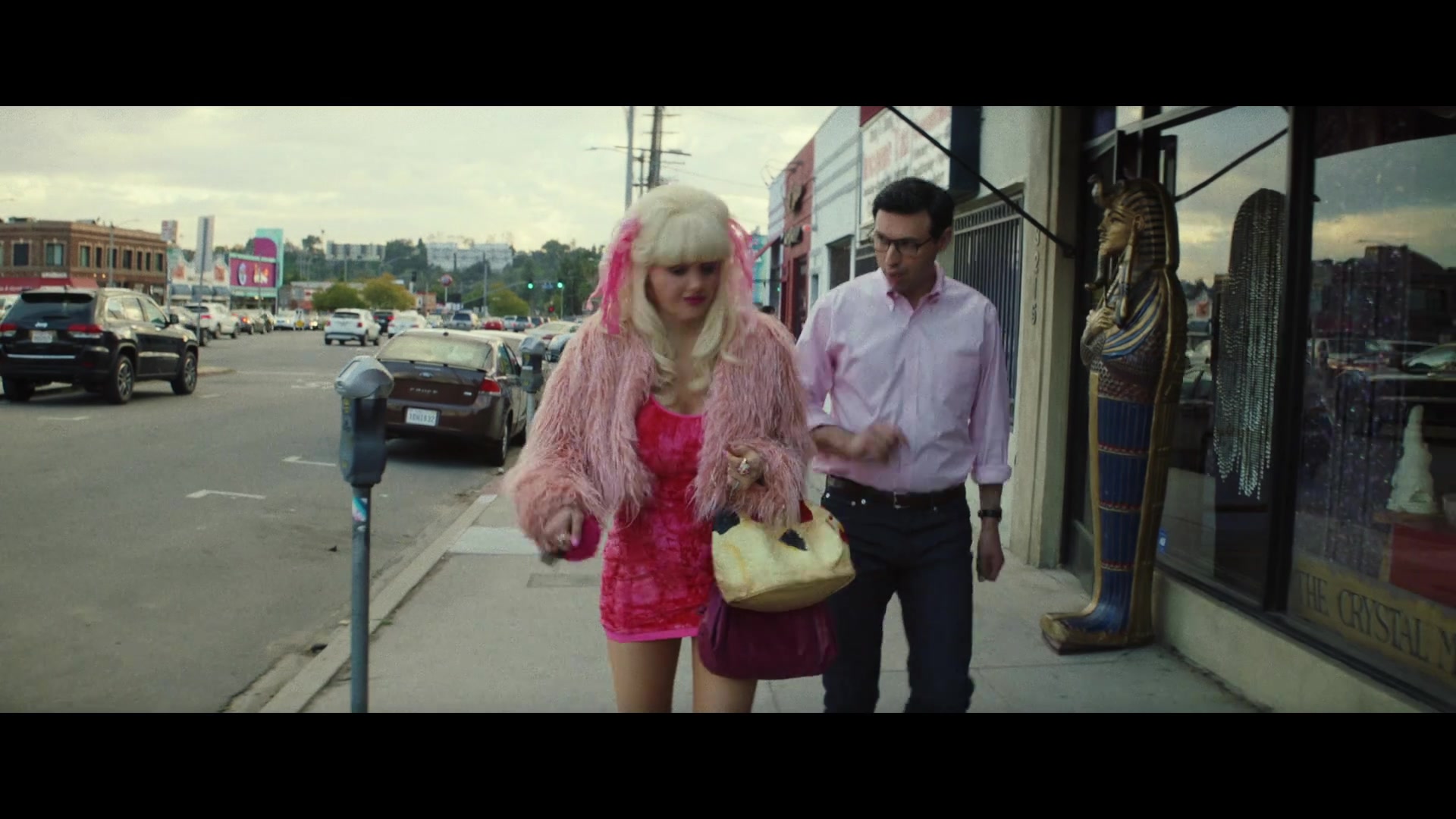 Angelyne_S01E03_Glow_in_the_Dark_Queen_of_the_Universe_1080p_ERW_004566.jpg