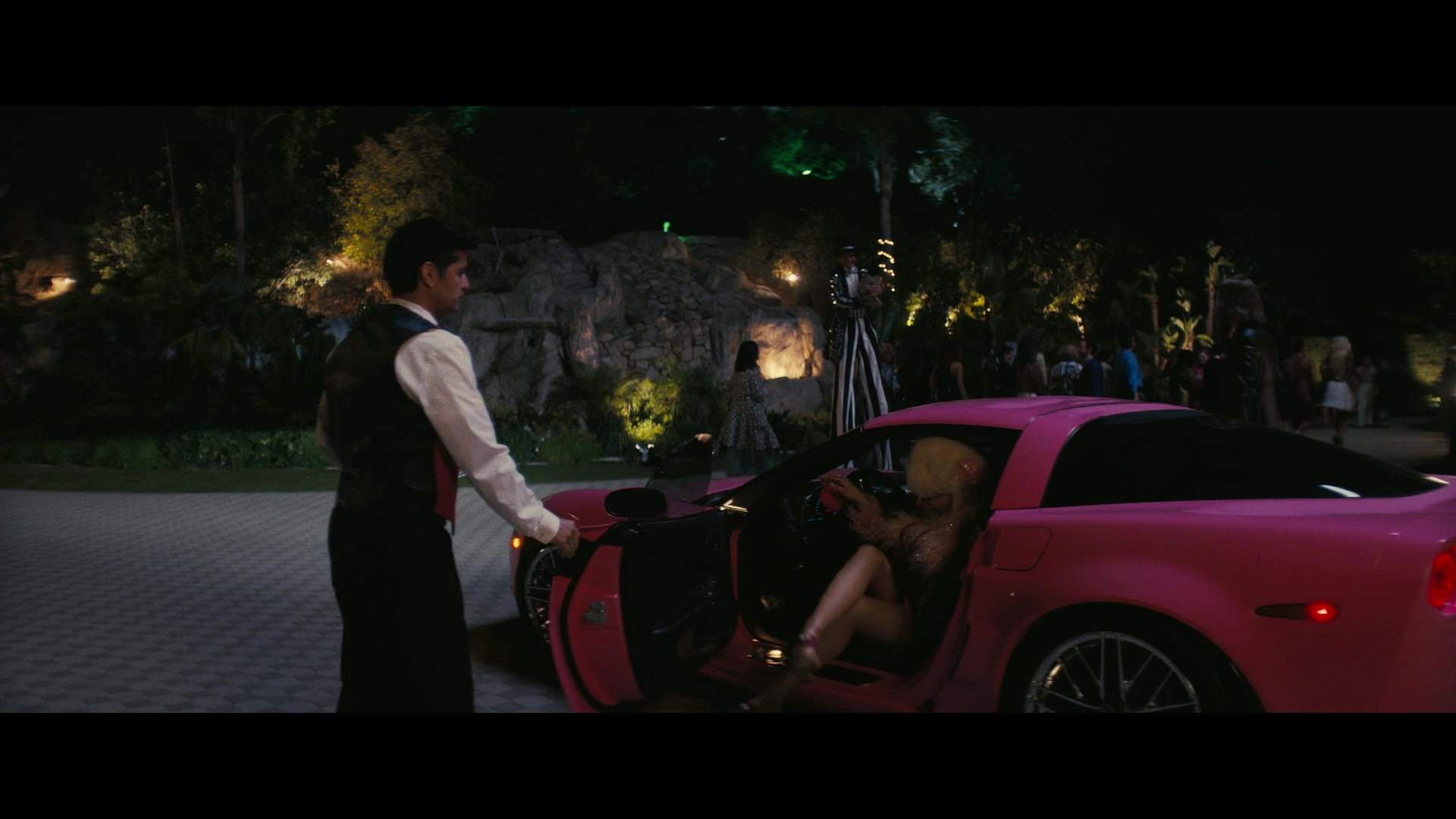 Angelyne_S01E03_Glow_in_the_Dark_Queen_of_the_Universe_1080p_ERW_004765.jpg