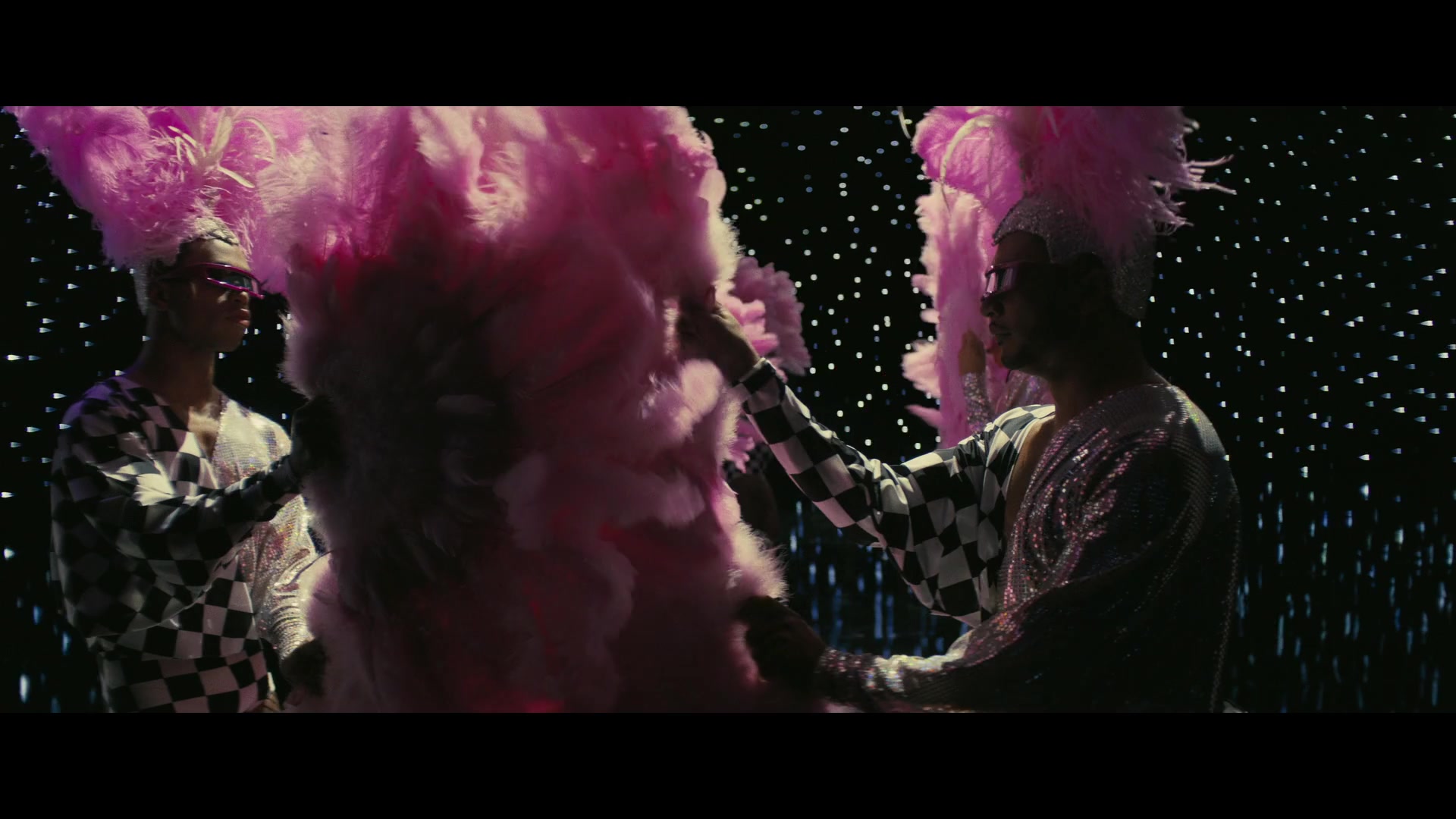 Angelyne_S01E03_Glow_in_the_Dark_Queen_of_the_Universe_1080p_ERW_004868.jpg