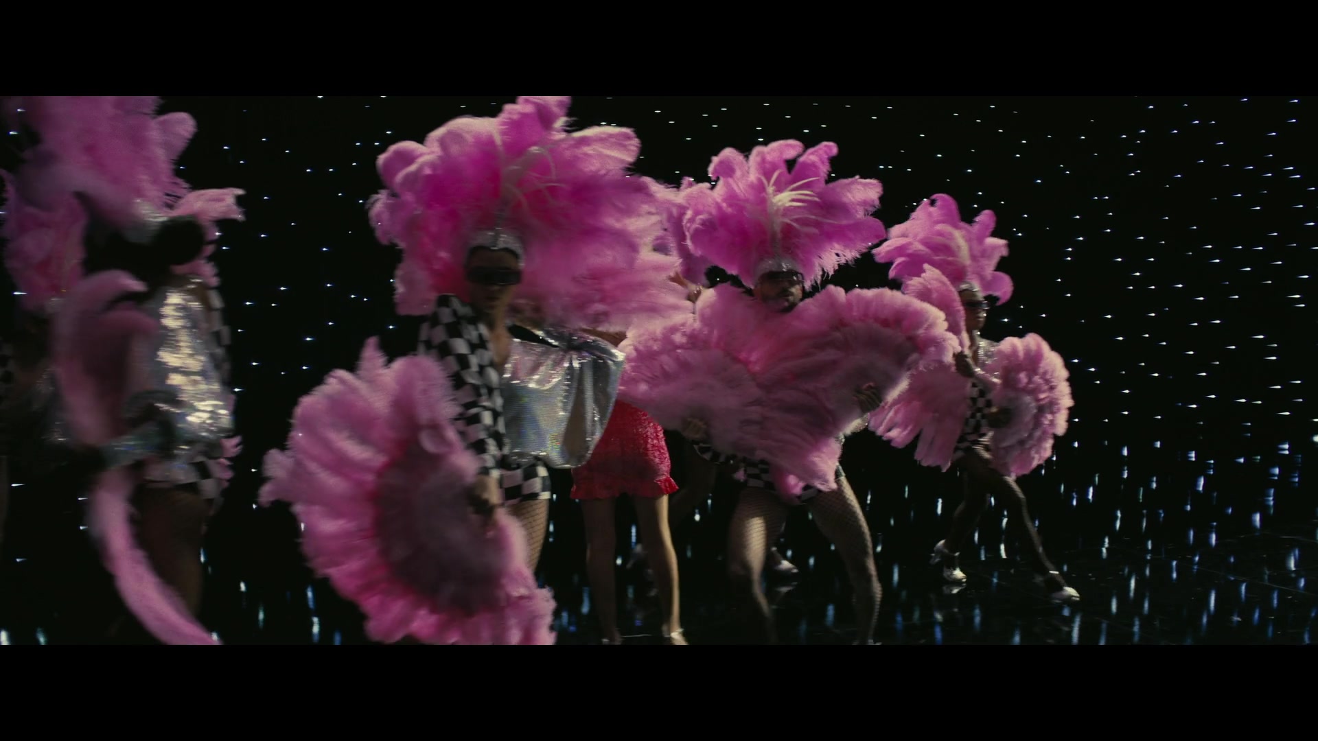 Angelyne_S01E03_Glow_in_the_Dark_Queen_of_the_Universe_1080p_ERW_004908.jpg