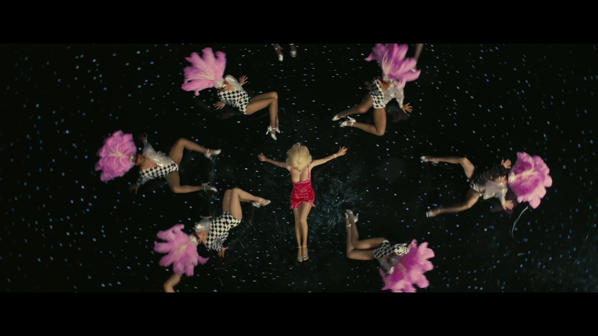 Angelyne_S01E03_Glow_in_the_Dark_Queen_of_the_Universe_1080p_ERW_005050.jpg