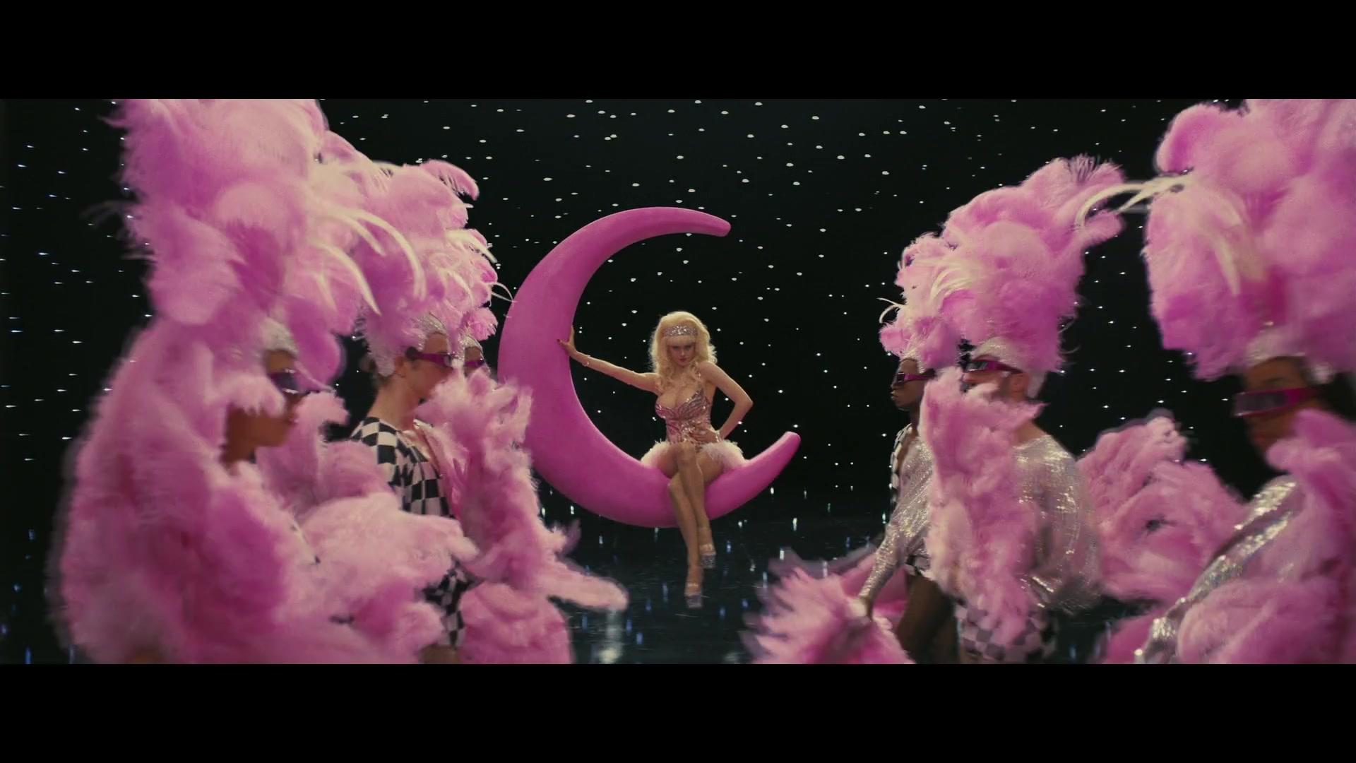 Angelyne_S01E03_Glow_in_the_Dark_Queen_of_the_Universe_1080p_ERW_005077.jpg