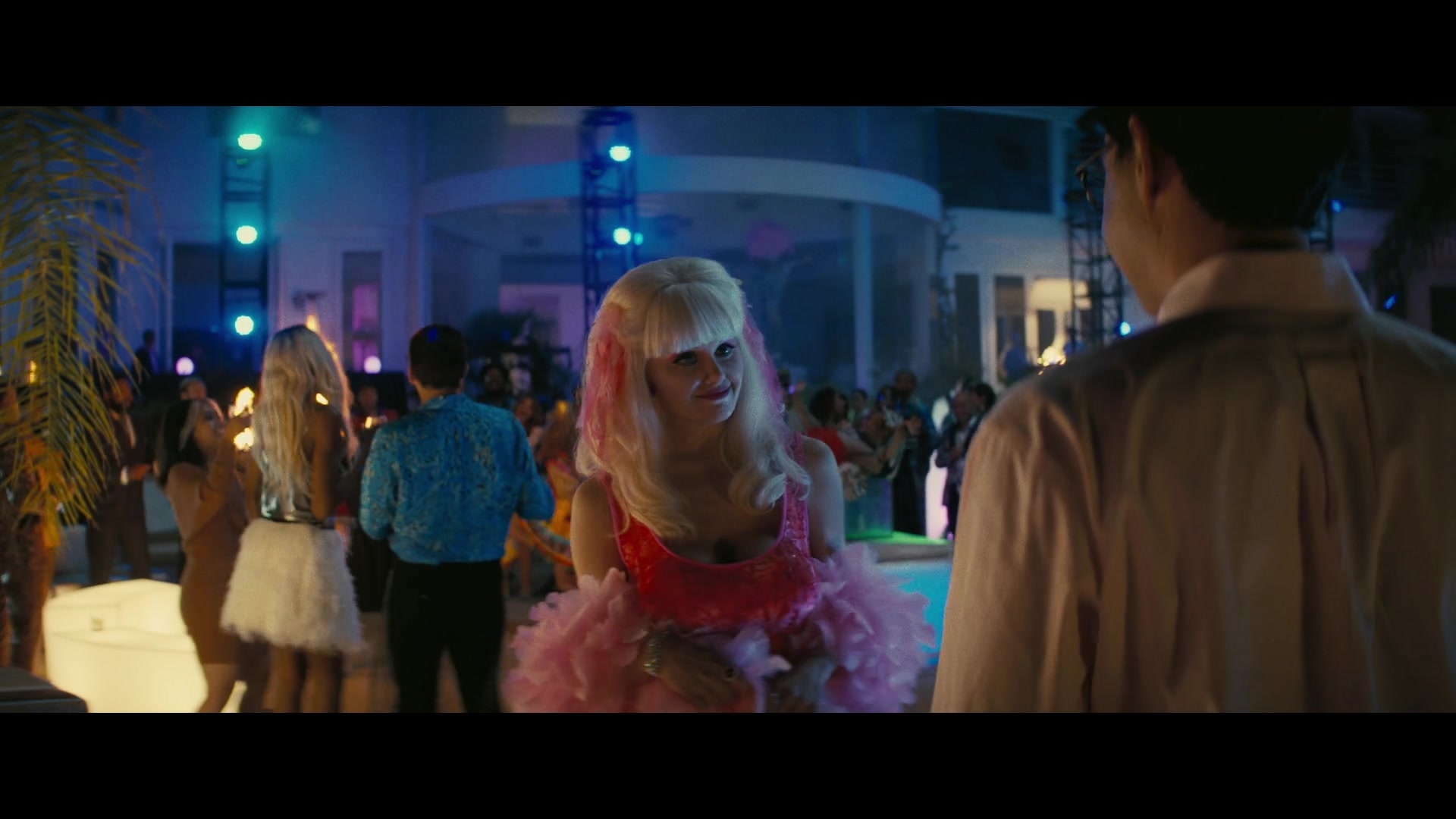 Angelyne_S01E03_Glow_in_the_Dark_Queen_of_the_Universe_1080p_ERW_005206.jpg