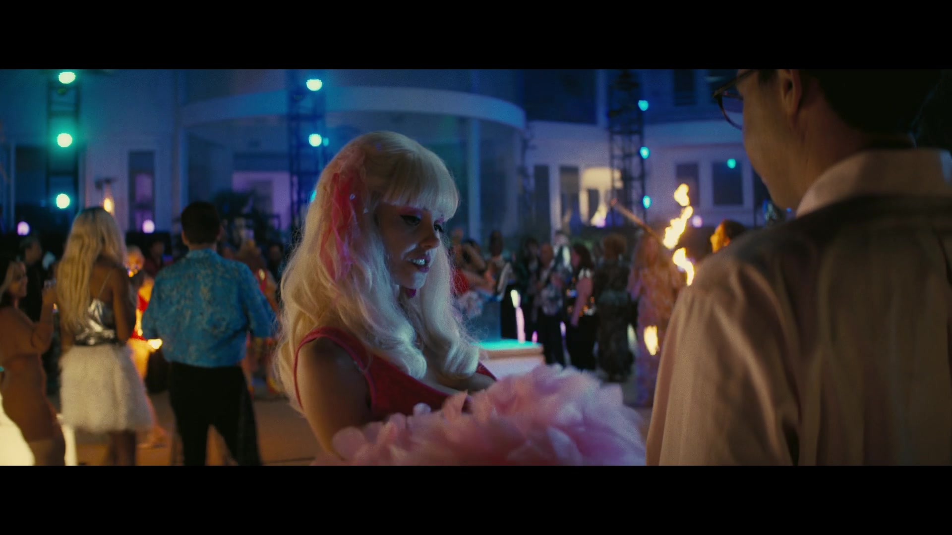 Angelyne_S01E03_Glow_in_the_Dark_Queen_of_the_Universe_1080p_ERW_005210.jpg