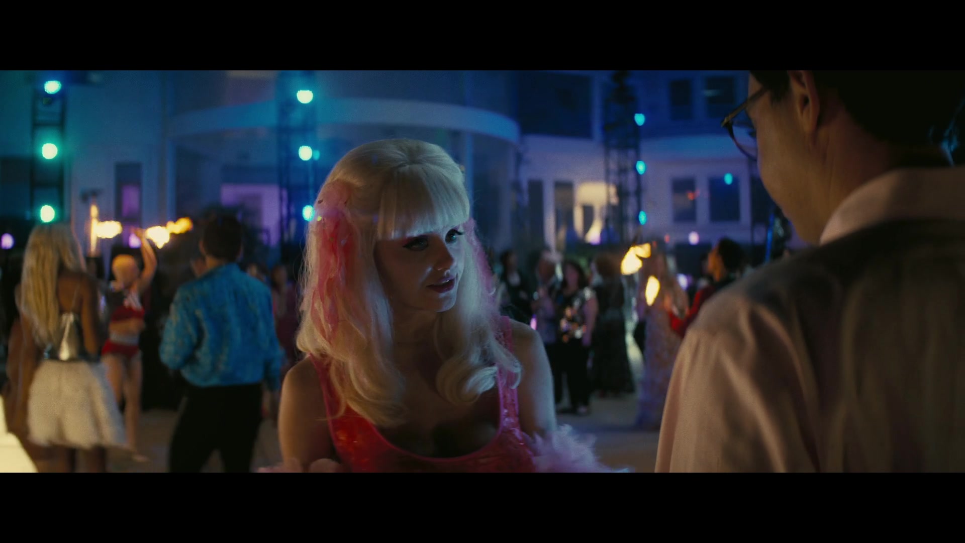 Angelyne_S01E03_Glow_in_the_Dark_Queen_of_the_Universe_1080p_ERW_005212.jpg