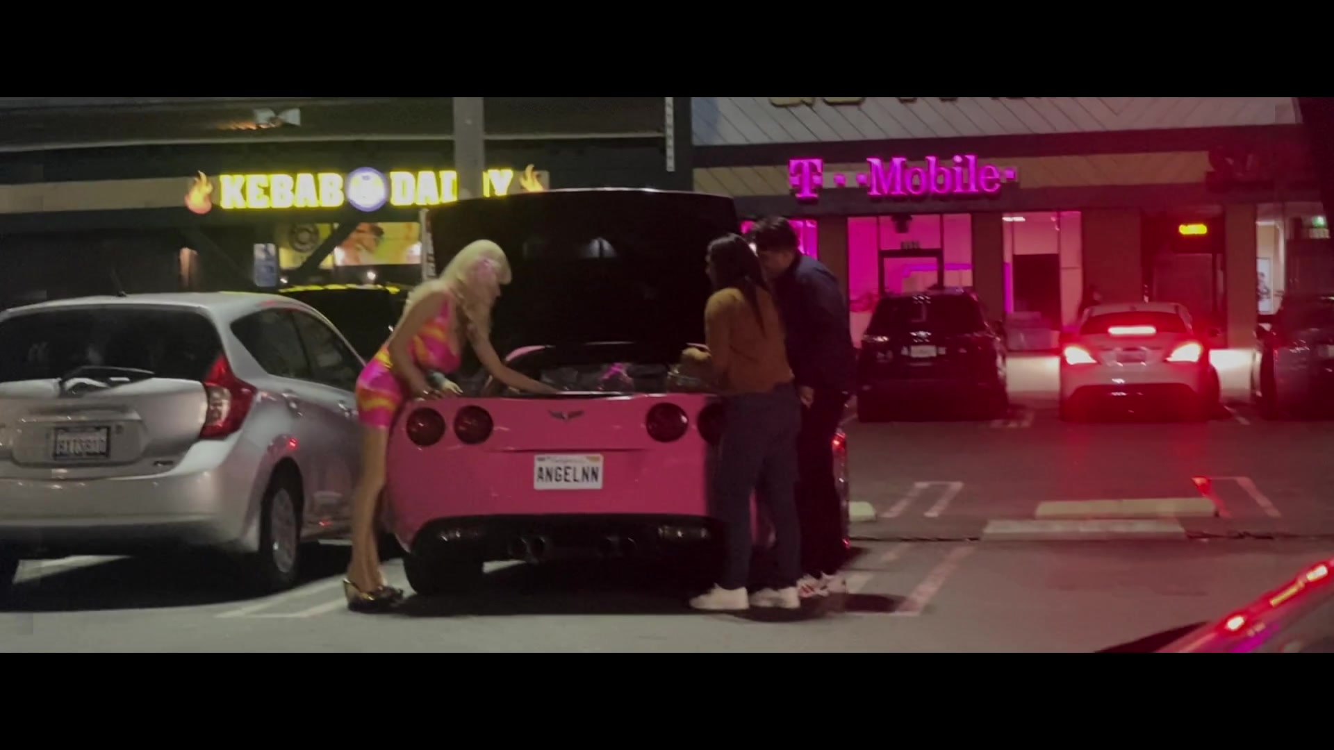 Angelyne_S01E04_The_Tease_1080p_ERW_000535.jpg