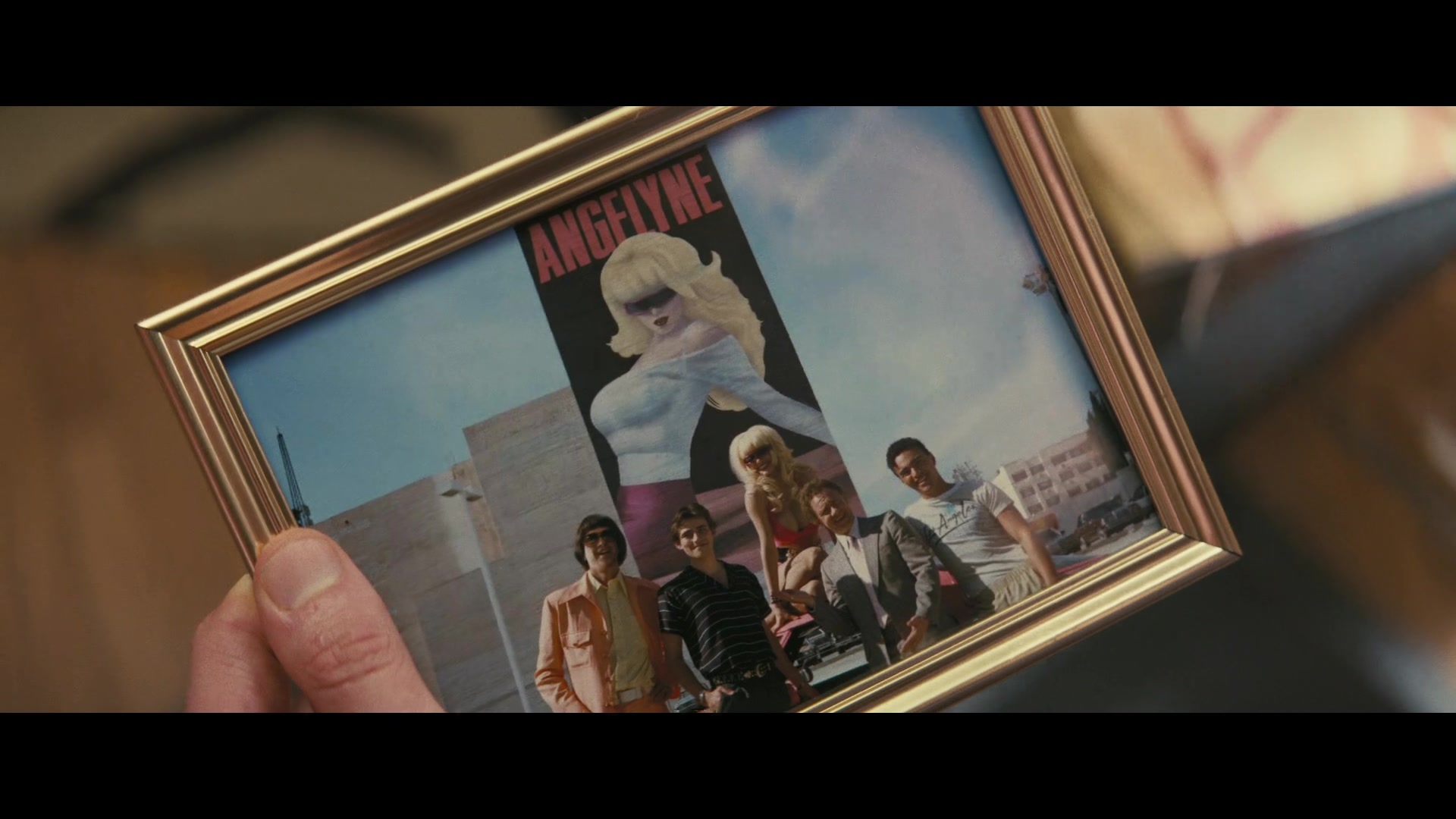 Angelyne_S01E04_The_Tease_1080p_ERW_000849.jpg