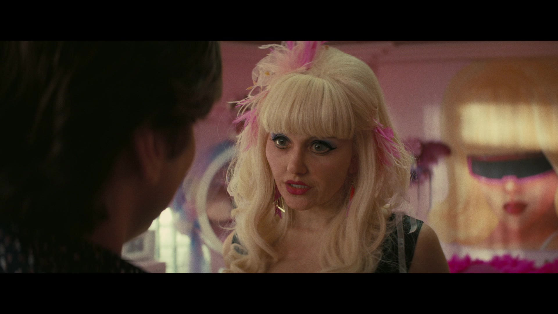 Angelyne_S01E04_The_Tease_1080p_ERW_001436.jpg