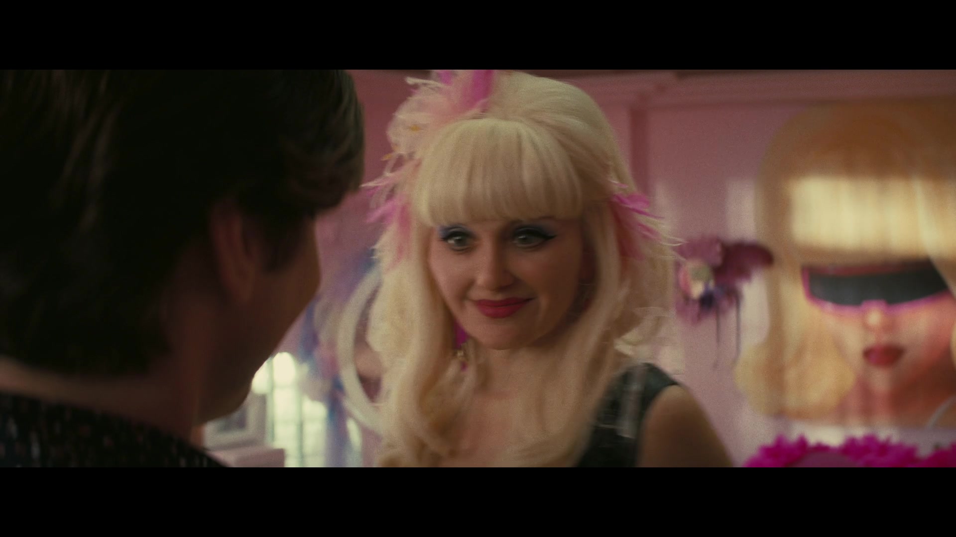 Angelyne_S01E04_The_Tease_1080p_ERW_001467.jpg