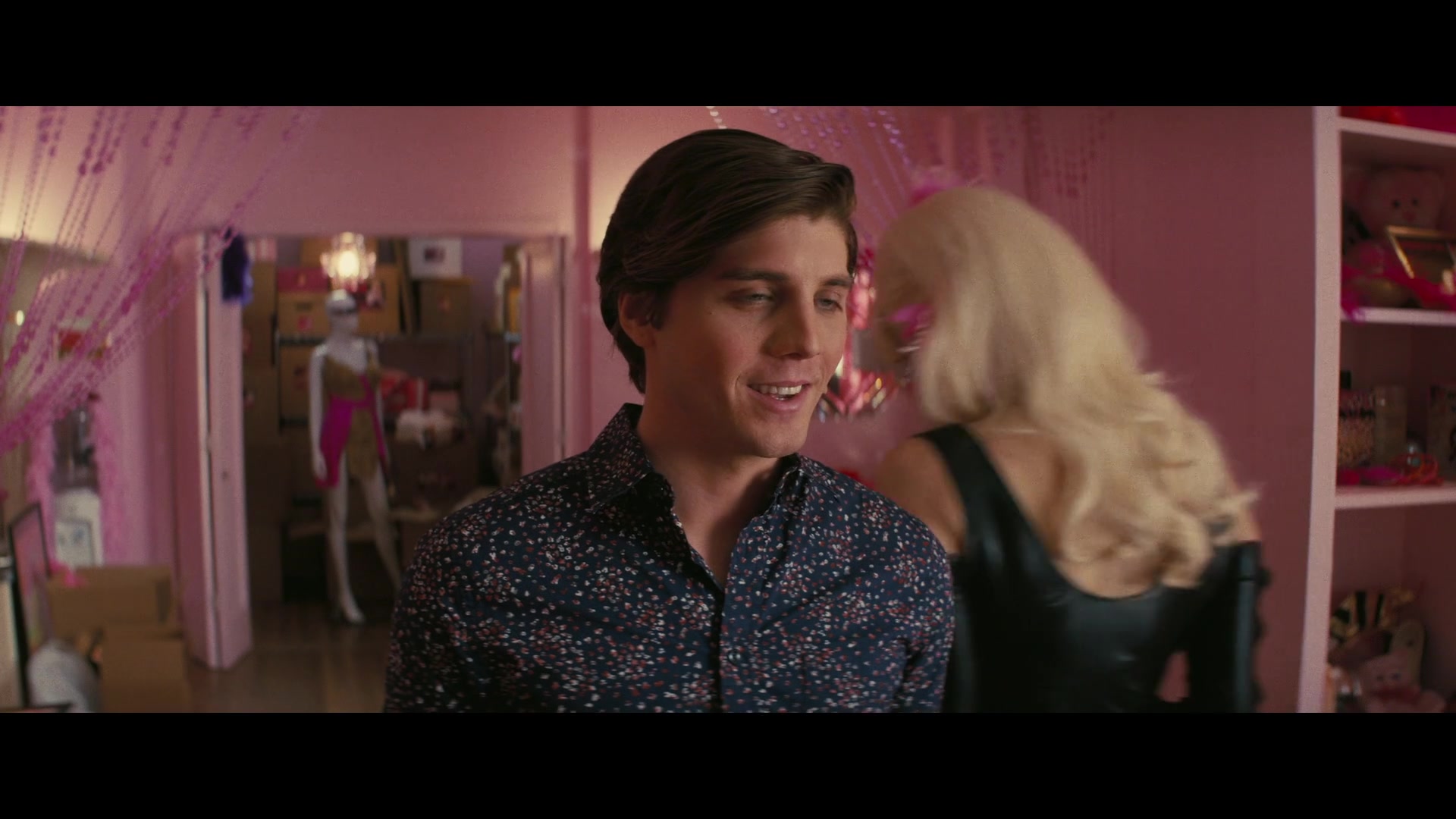Angelyne_S01E04_The_Tease_1080p_ERW_001470.jpg