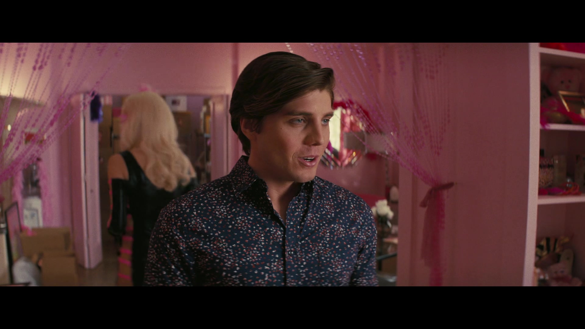 Angelyne_S01E04_The_Tease_1080p_ERW_001473.jpg