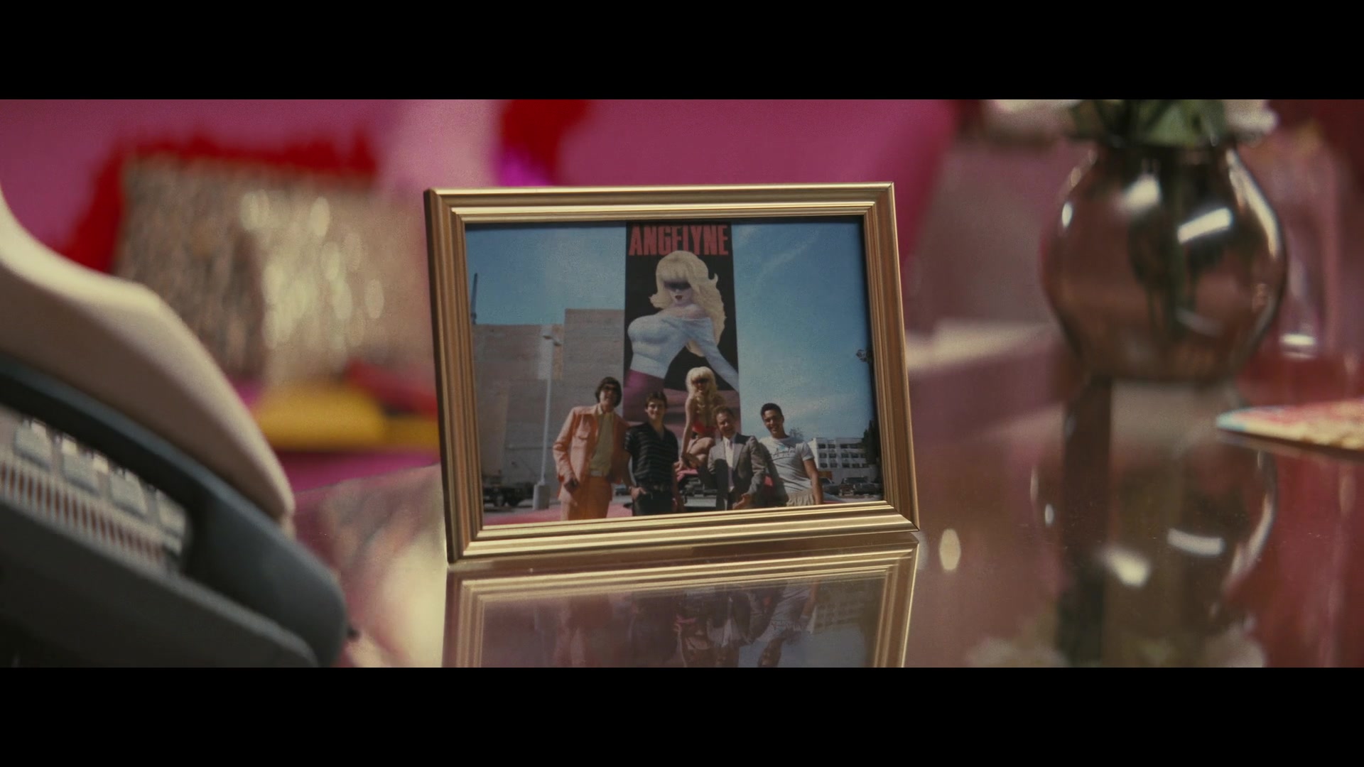 Angelyne_S01E04_The_Tease_1080p_ERW_001485.jpg