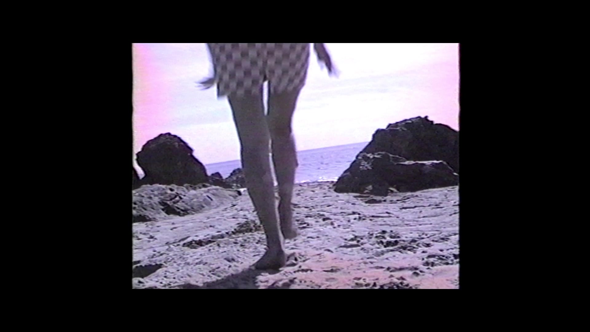Angelyne_S01E04_The_Tease_1080p_ERW_001741.jpg