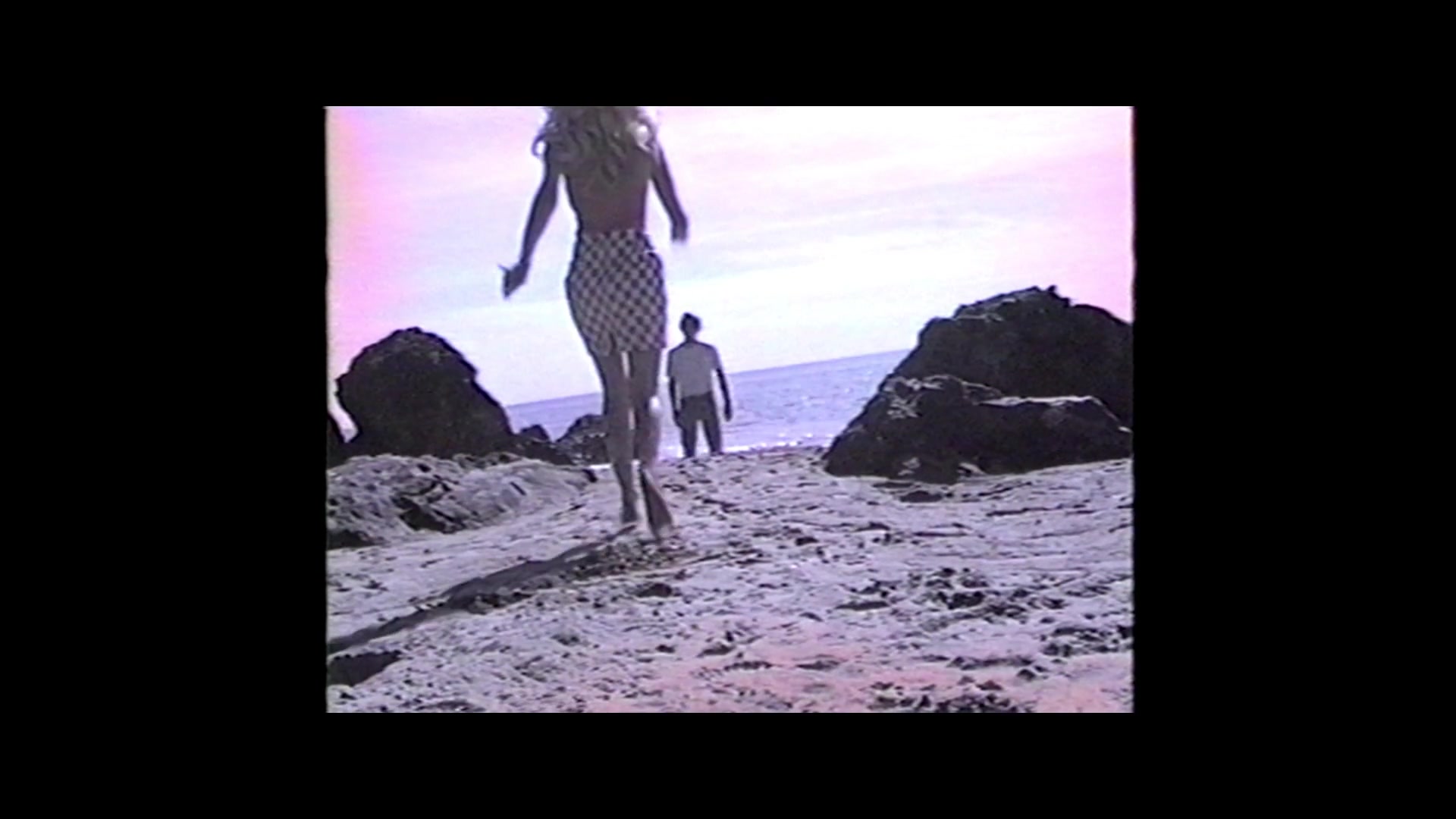Angelyne_S01E04_The_Tease_1080p_ERW_001743.jpg