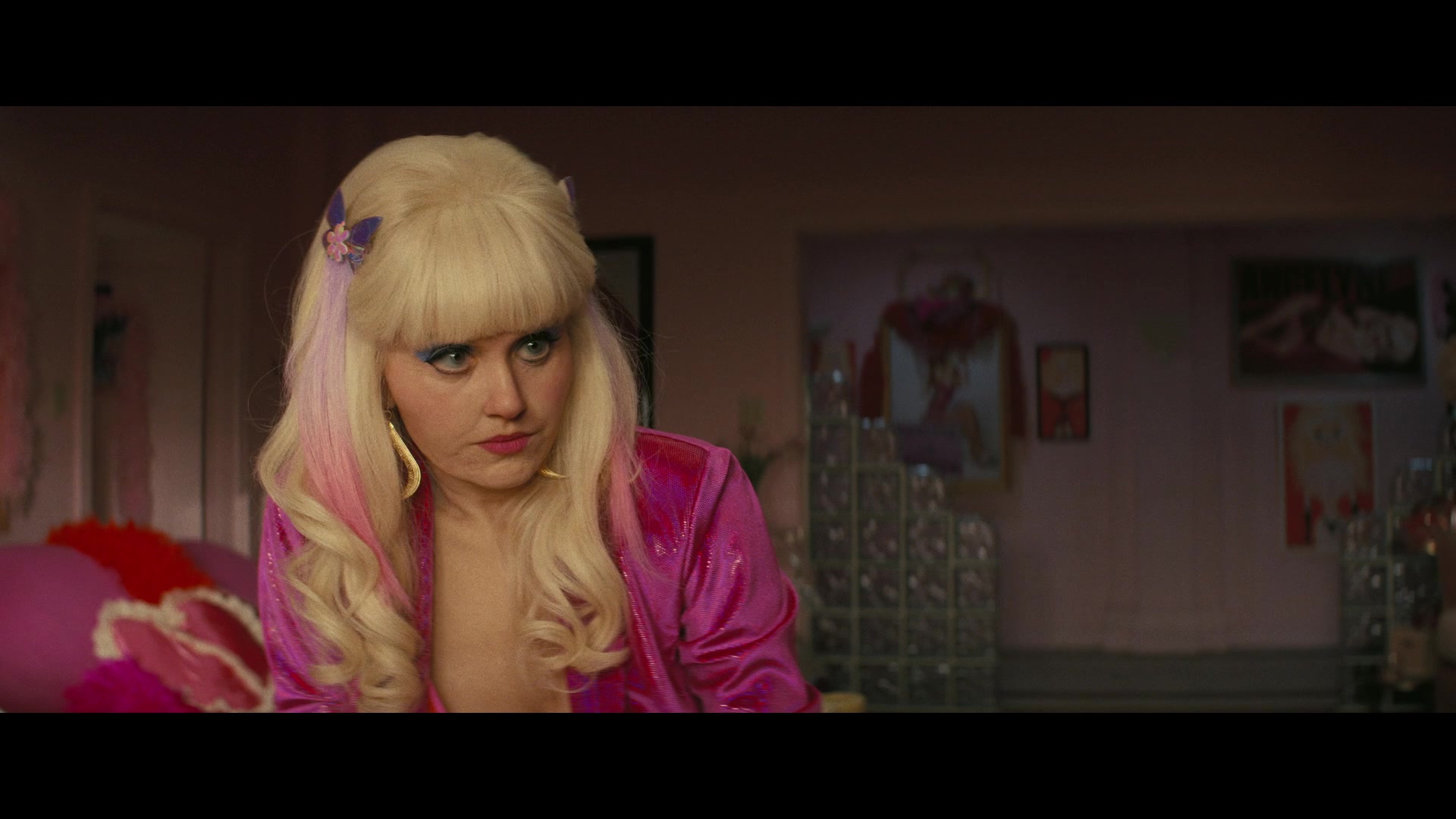 Angelyne_S01E04_The_Tease_1080p_ERW_002046.jpg