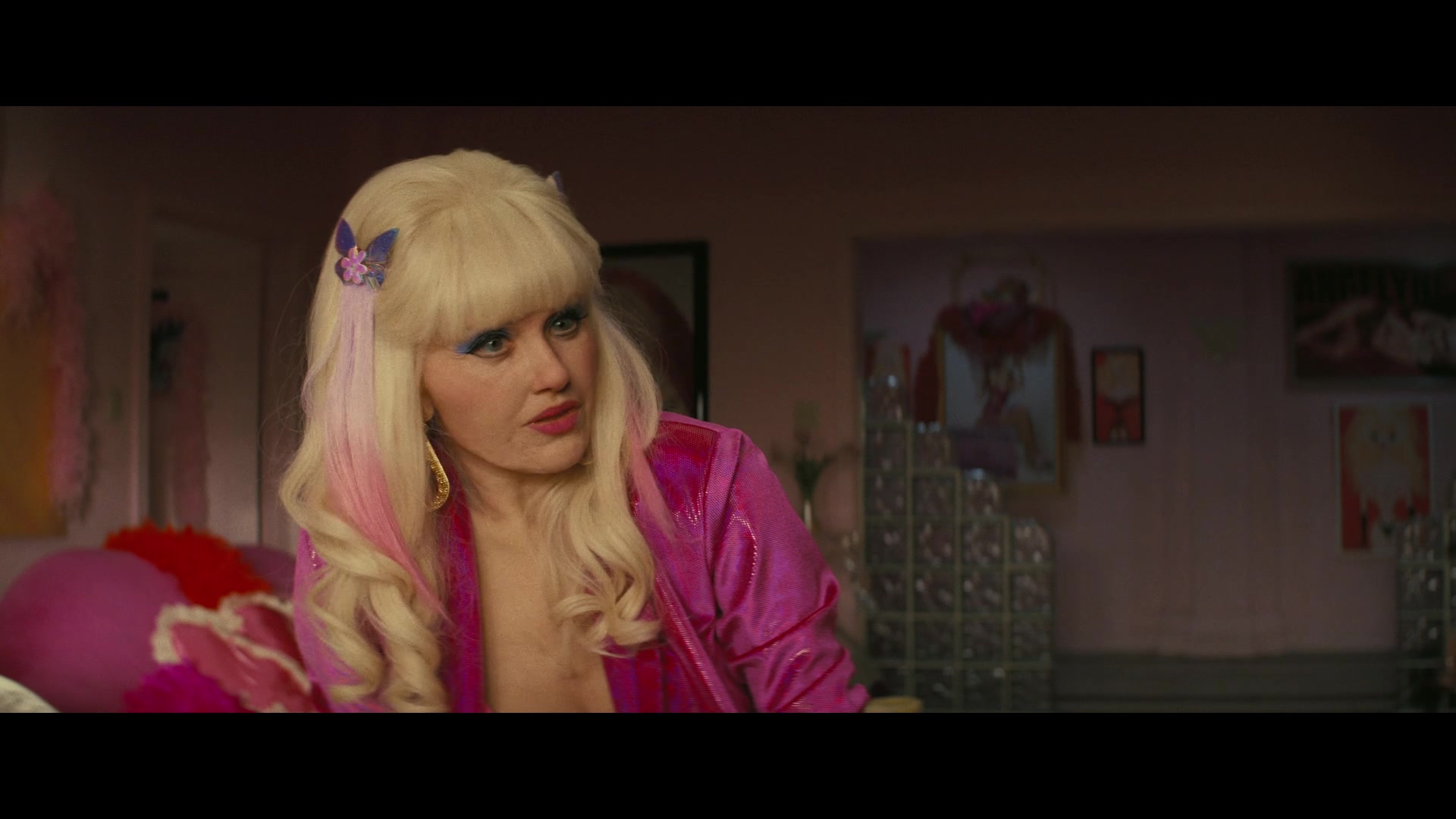 Angelyne_S01E04_The_Tease_1080p_ERW_002066.jpg
