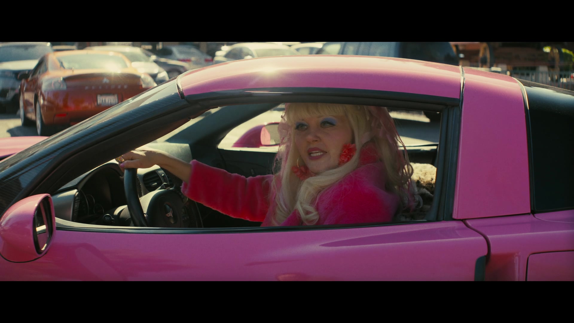 Angelyne_S01E04_The_Tease_1080p_ERW_003200.jpg