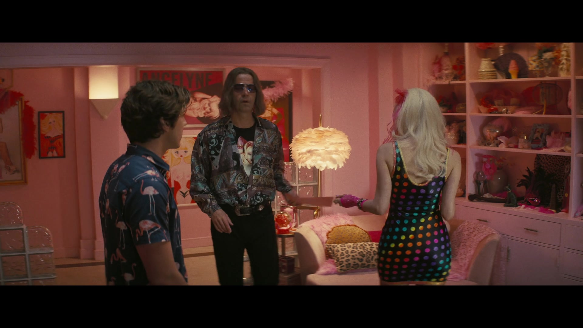 Angelyne_S01E04_The_Tease_1080p_ERW_003532.jpg
