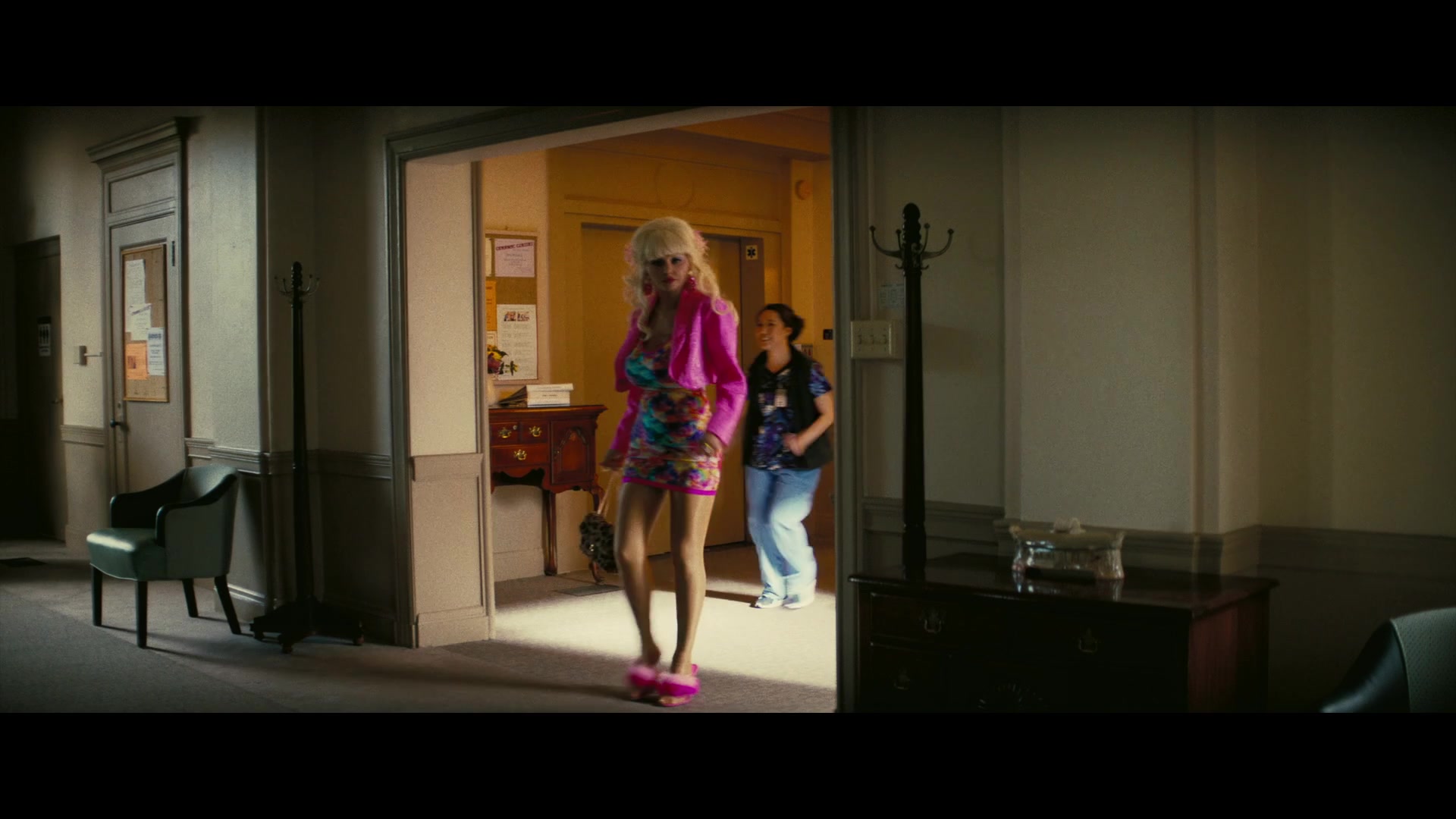 Angelyne_S01E04_The_Tease_1080p_ERW_003994.jpg