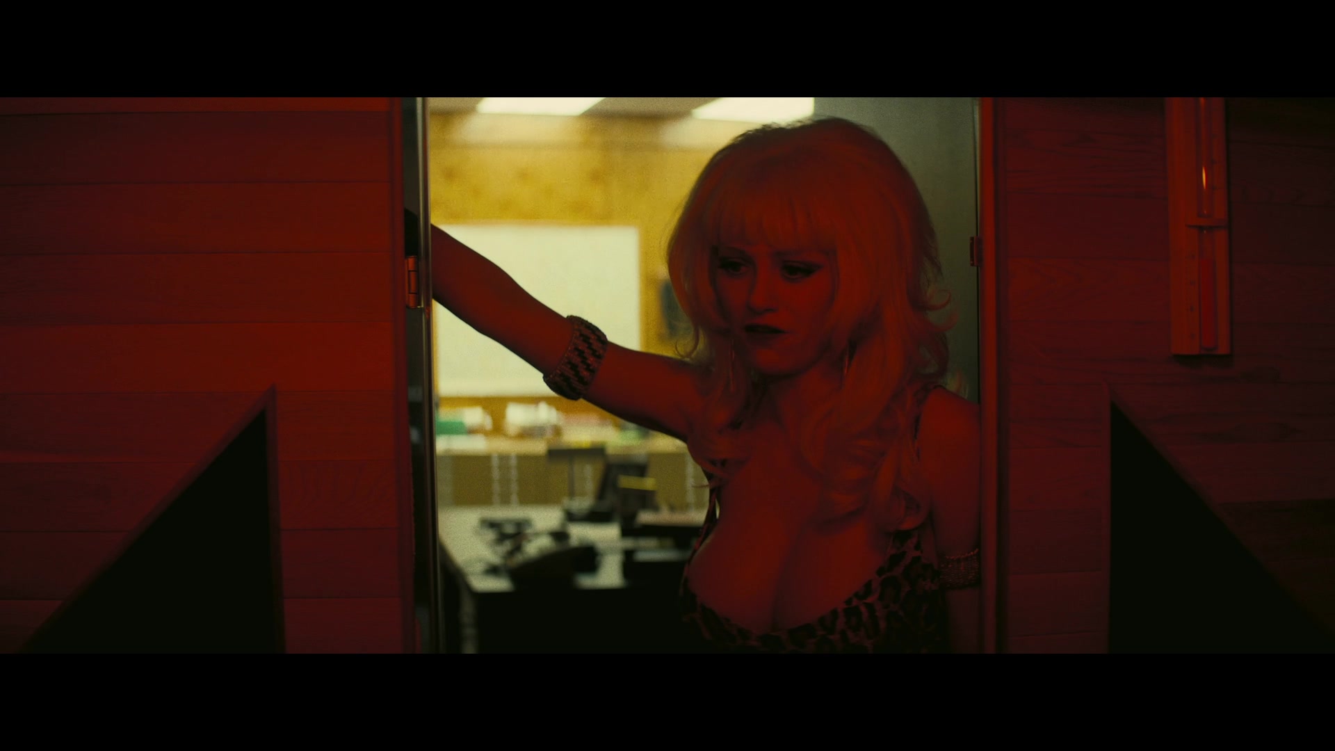 Angelyne_S01E04_The_Tease_1080p_ERW_004196.jpg Angelyne_S01E04_The_Tease_1080p_ERW_004196.jpg