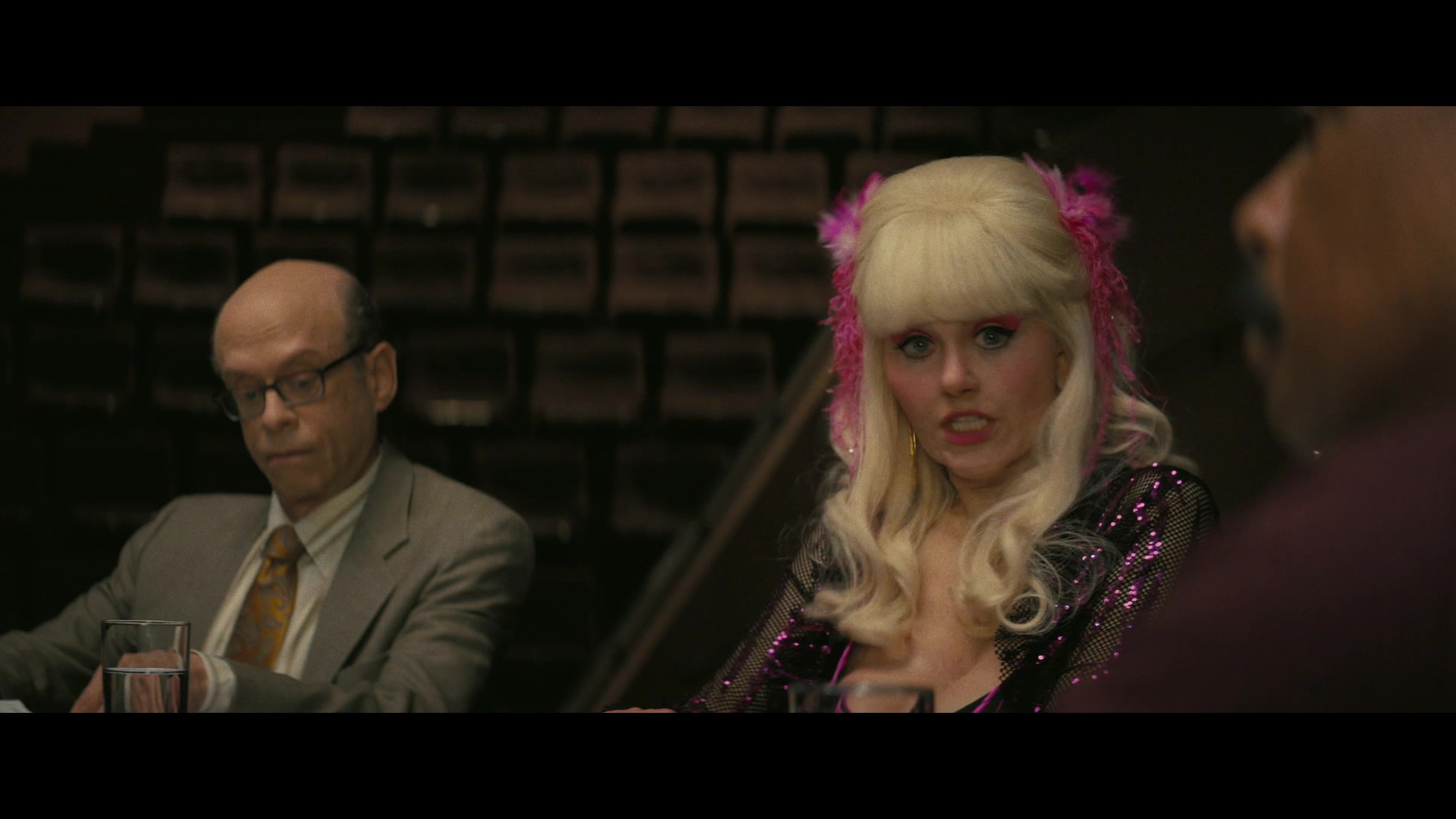Angelyne_S01E04_The_Tease_1080p_ERW_004561.jpg