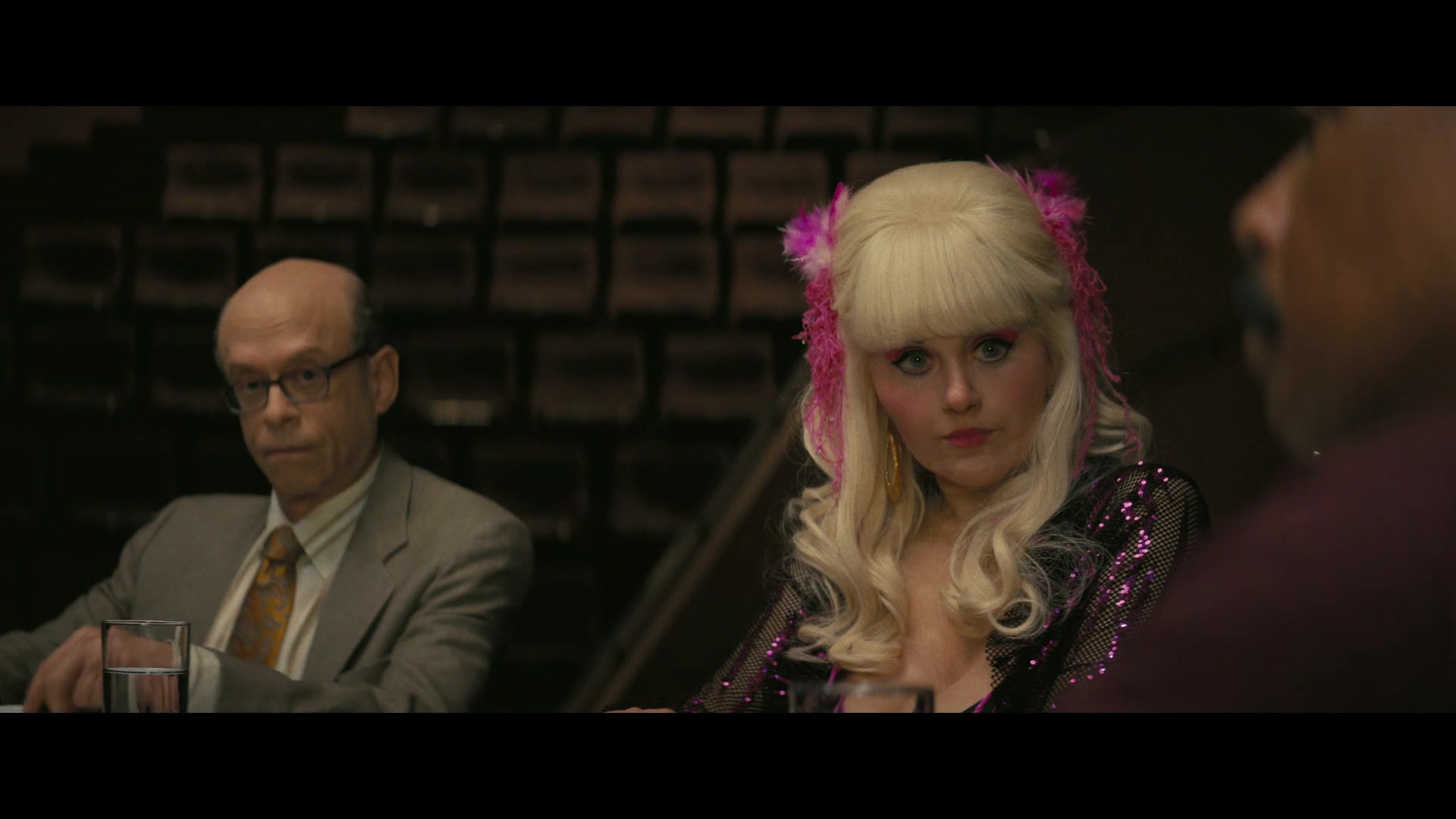 Angelyne_S01E04_The_Tease_1080p_ERW_004563.jpg