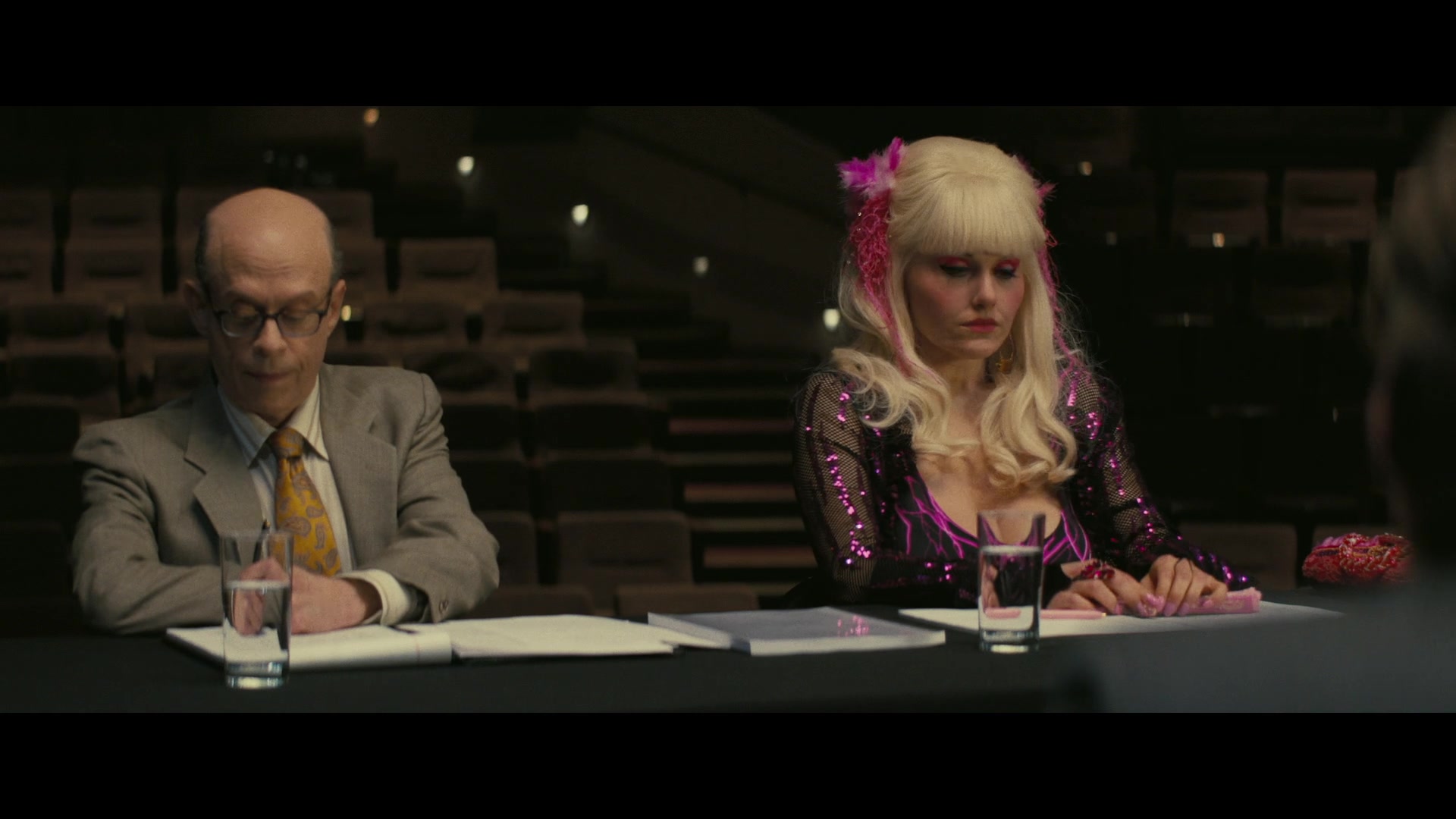 Angelyne_S01E04_The_Tease_1080p_ERW_005033.jpg