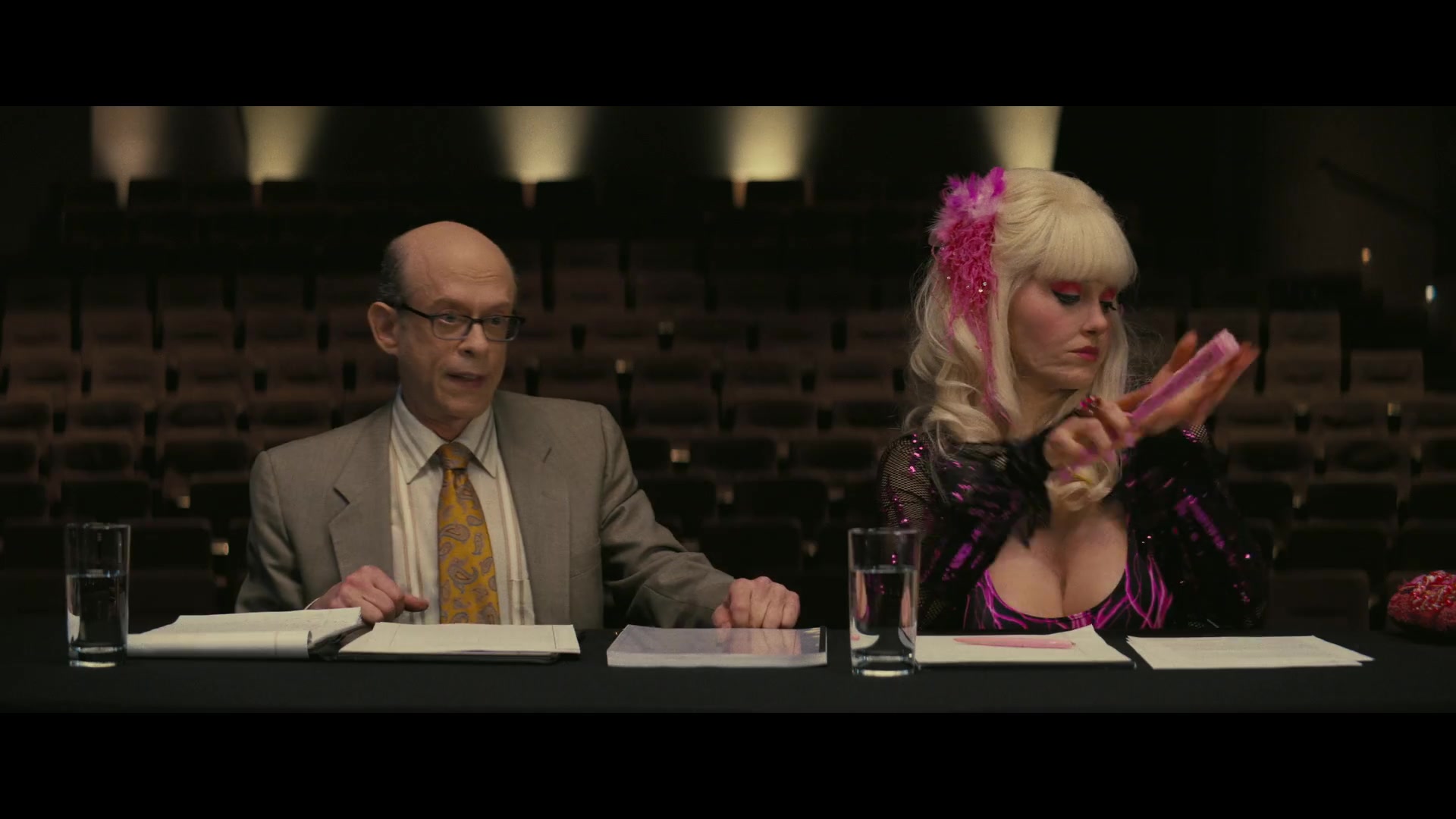 Angelyne_S01E04_The_Tease_1080p_ERW_005438.jpg