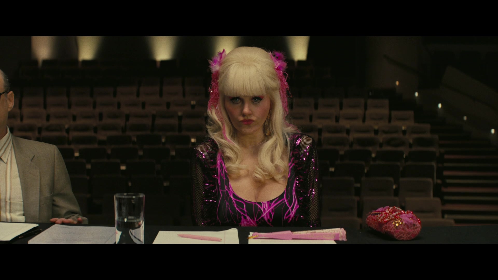 Angelyne_S01E04_The_Tease_1080p_ERW_005534.jpg