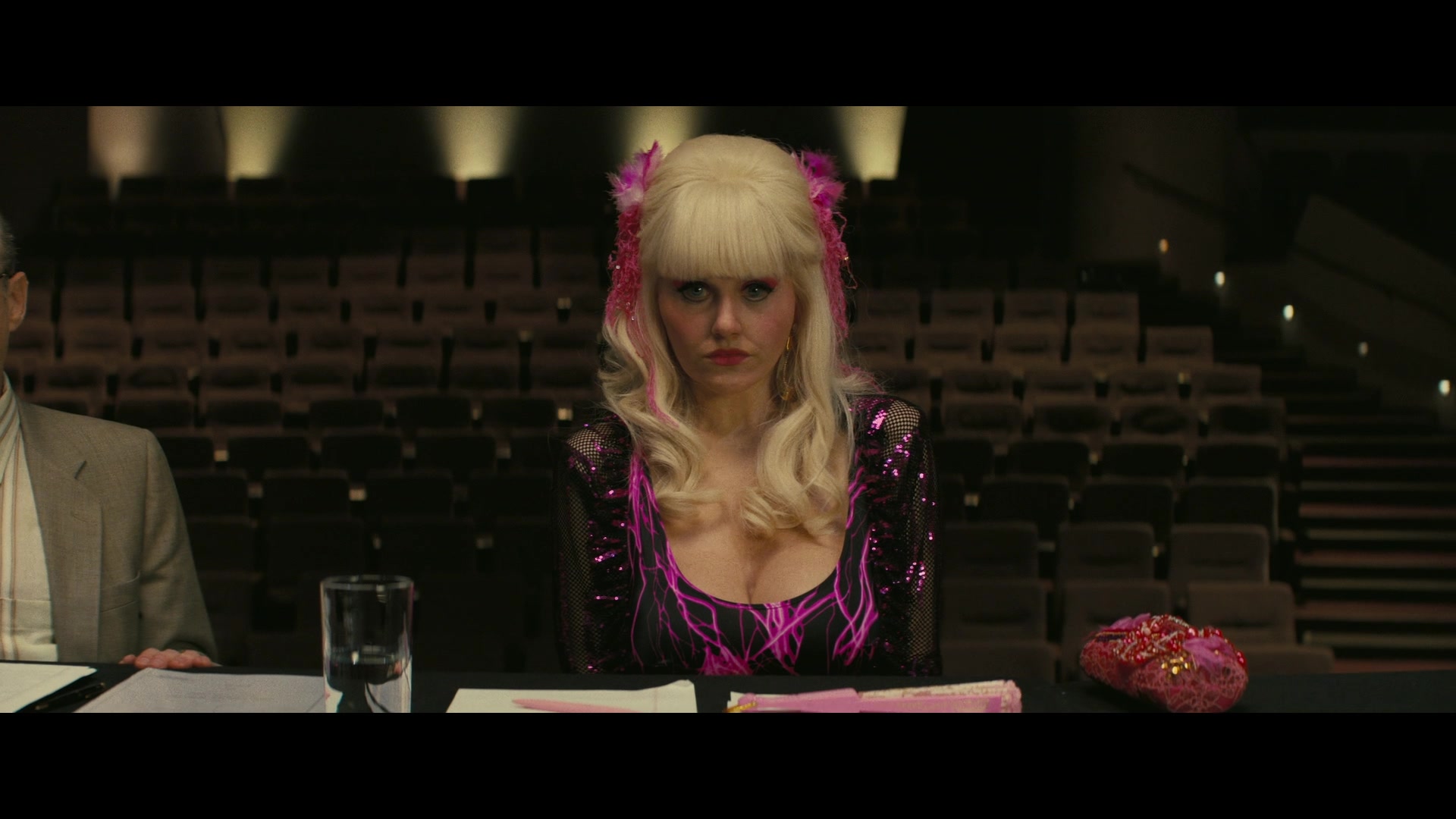 Angelyne_S01E04_The_Tease_1080p_ERW_005540.jpg