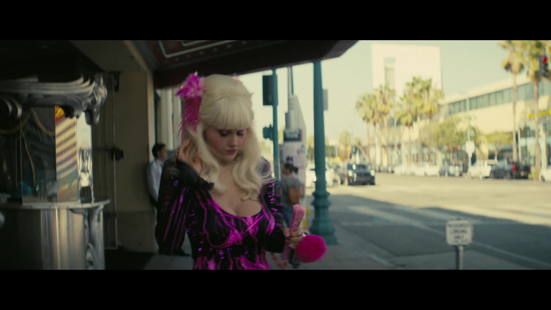 Angelyne_S01E04_The_Tease_1080p_ERW_005910.jpg