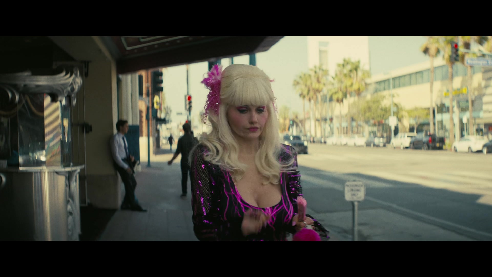 Angelyne_S01E04_The_Tease_1080p_ERW_005912.jpg